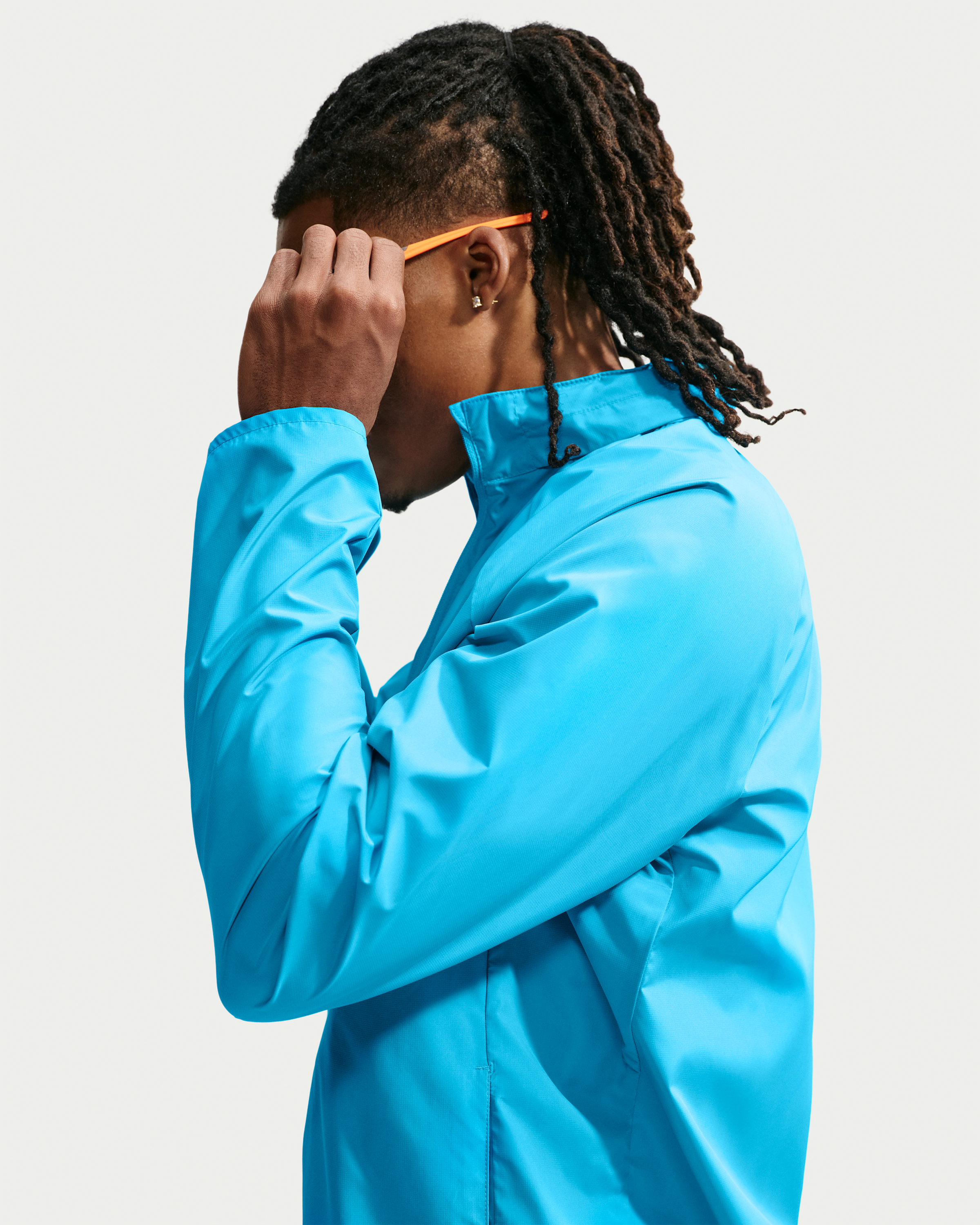 Nike Miler Men's Repel UV Protection Hooded Running Jacket - Light Current Blue/Light Current Blue - View 2