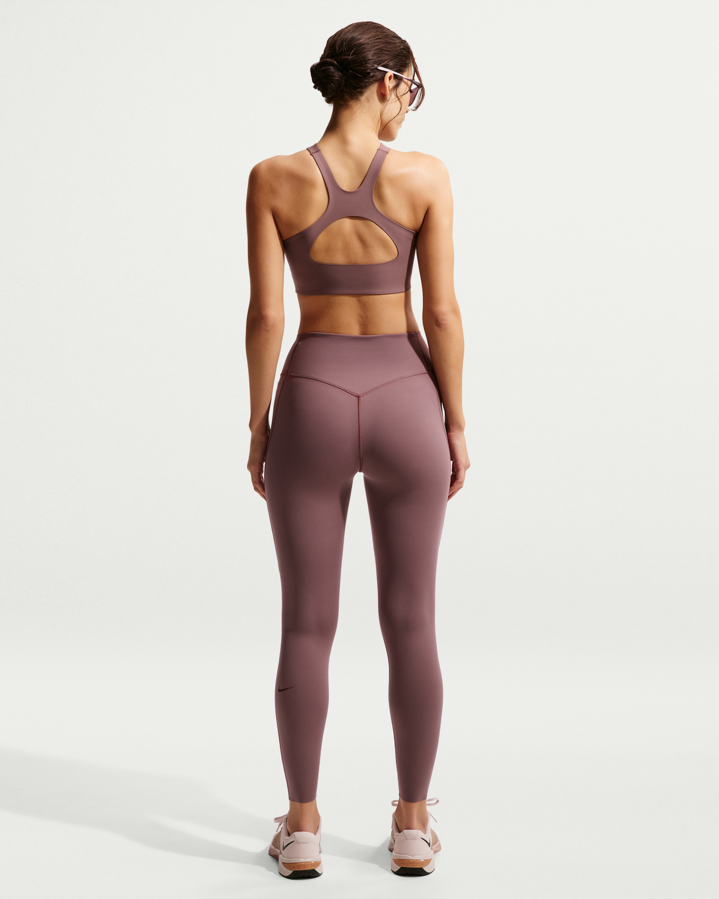 Nike Universa Women's High-Waisted 7/8 Leggings with No Front Seam - Tattoo/Tattoo/Burgundy Crush - View 5