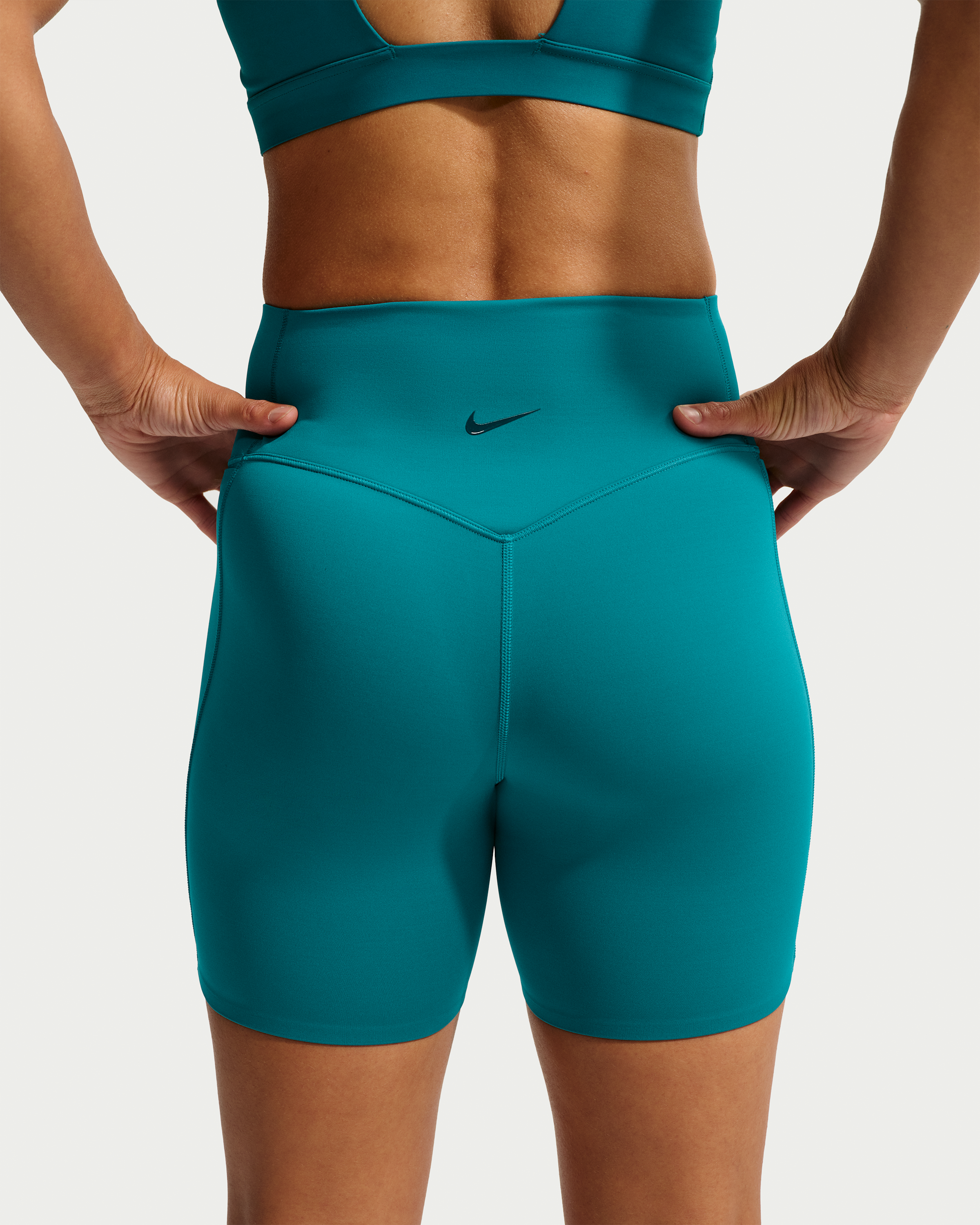 Nike Universa Women's High-Waisted 12.5cm (approx.) Biker Shorts with No Front Seam - Bright Spruce/Bright Spruce/Midnight Turquoise - View 3
