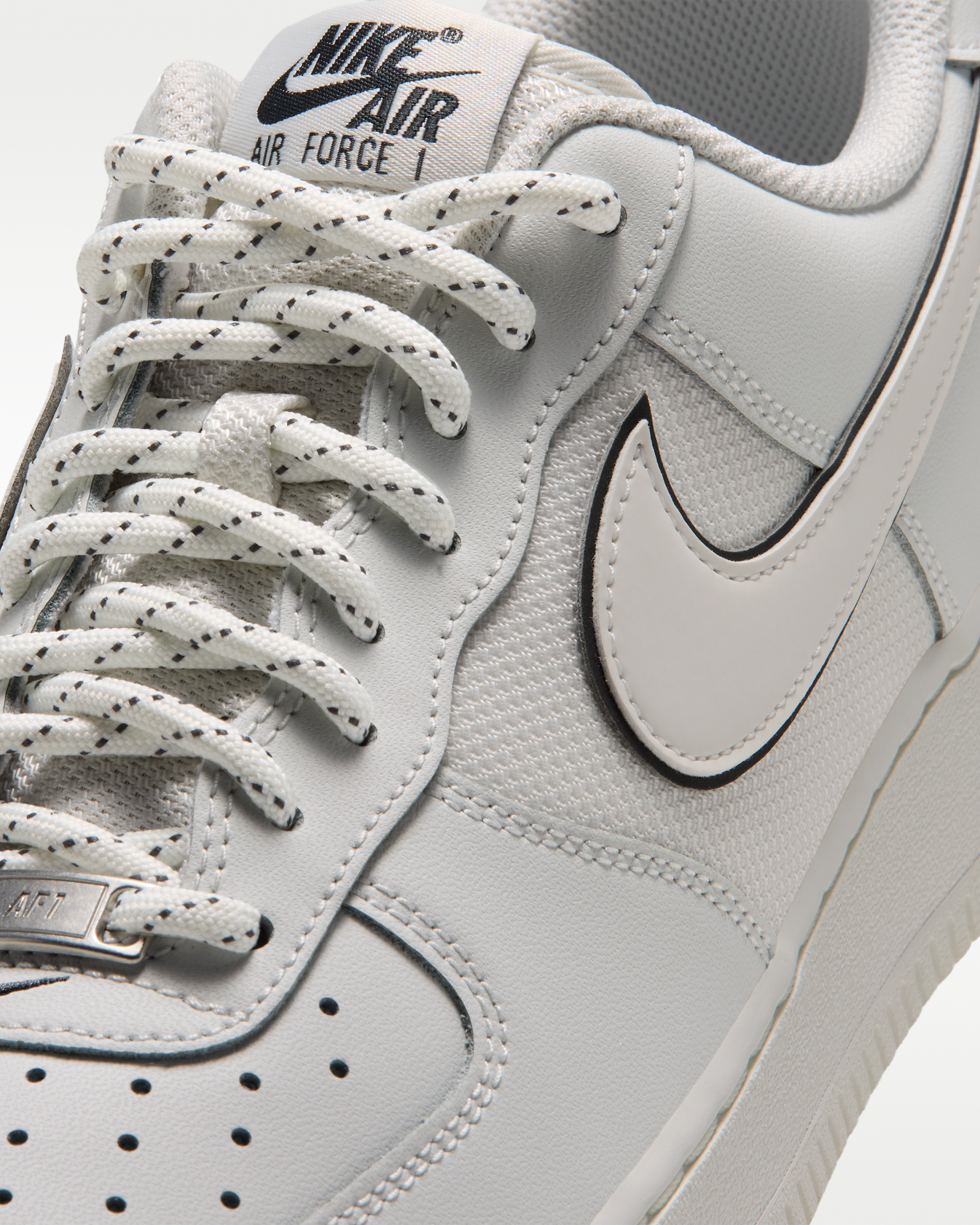 Nike Air Force 1 '07 LV8 Men's Shoes - Summit White/Summit White/Anthracite - View 7