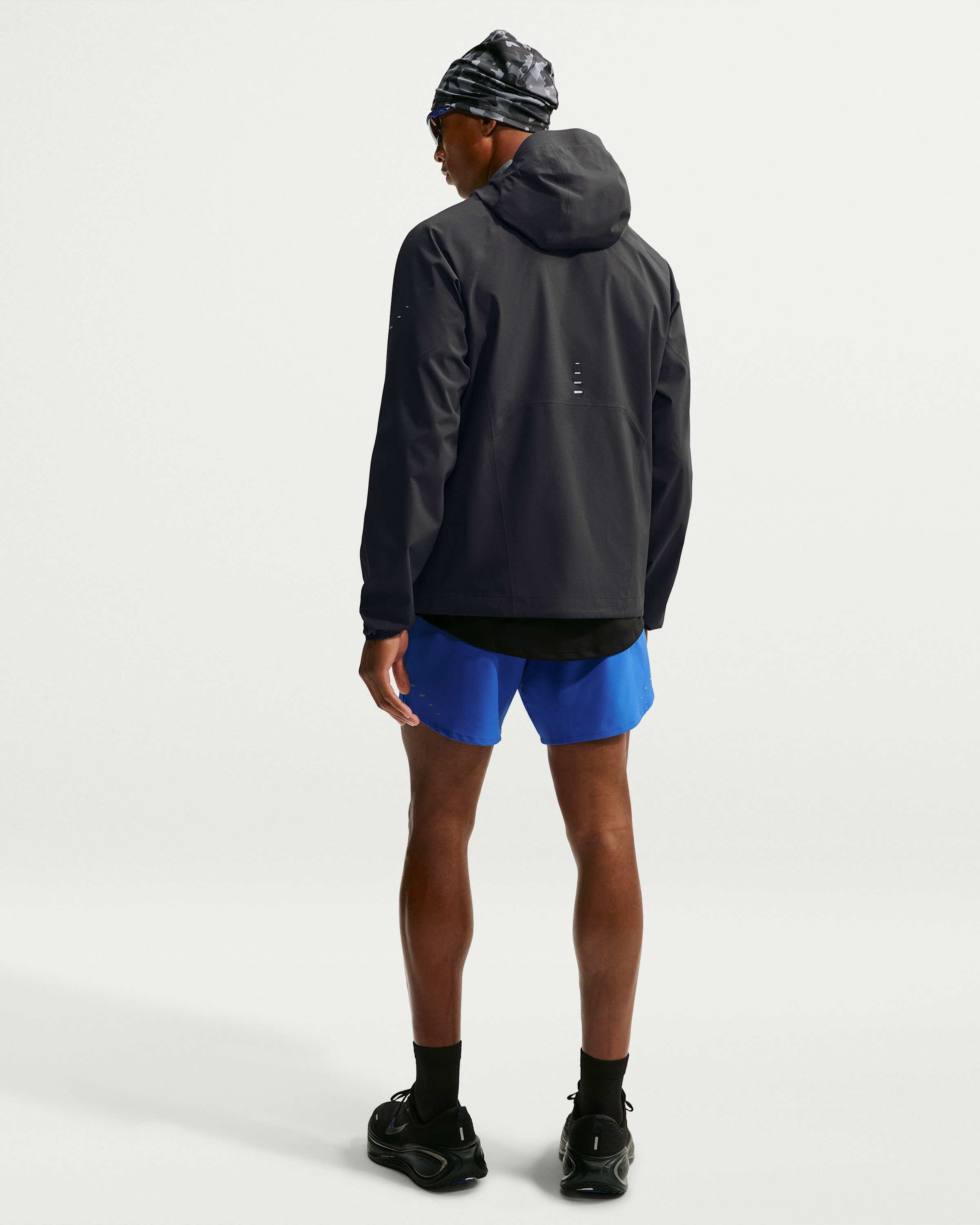 Nike Stride Men's Storm-FIT ADV Waterproof Running Jacket - Black - View 5