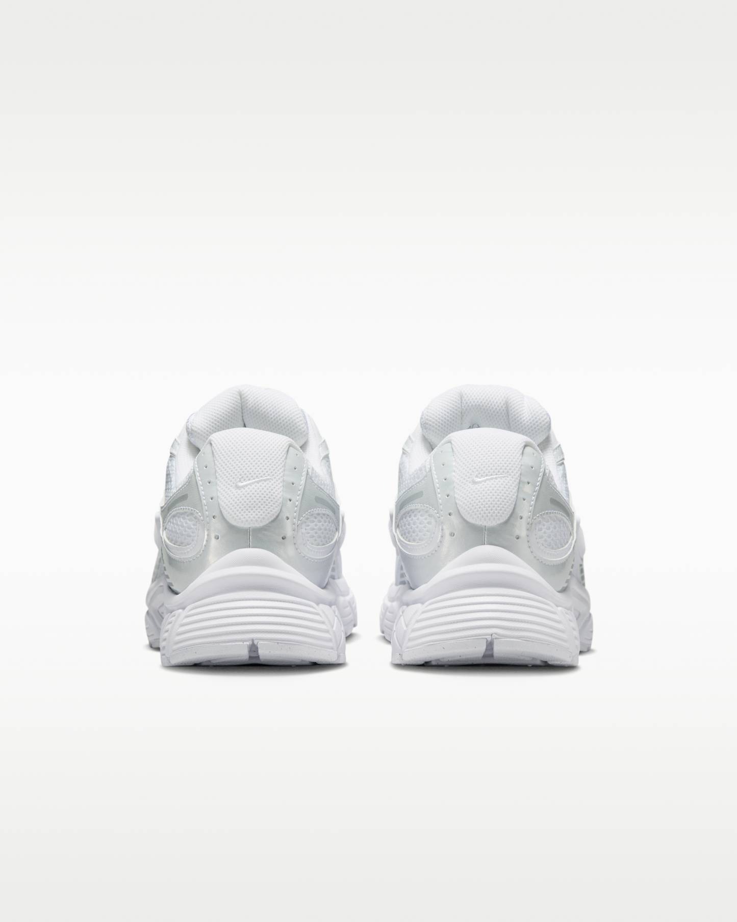 Nike V5 RNR Men's Shoes - White/Black/Metallic Silver/White - View 6