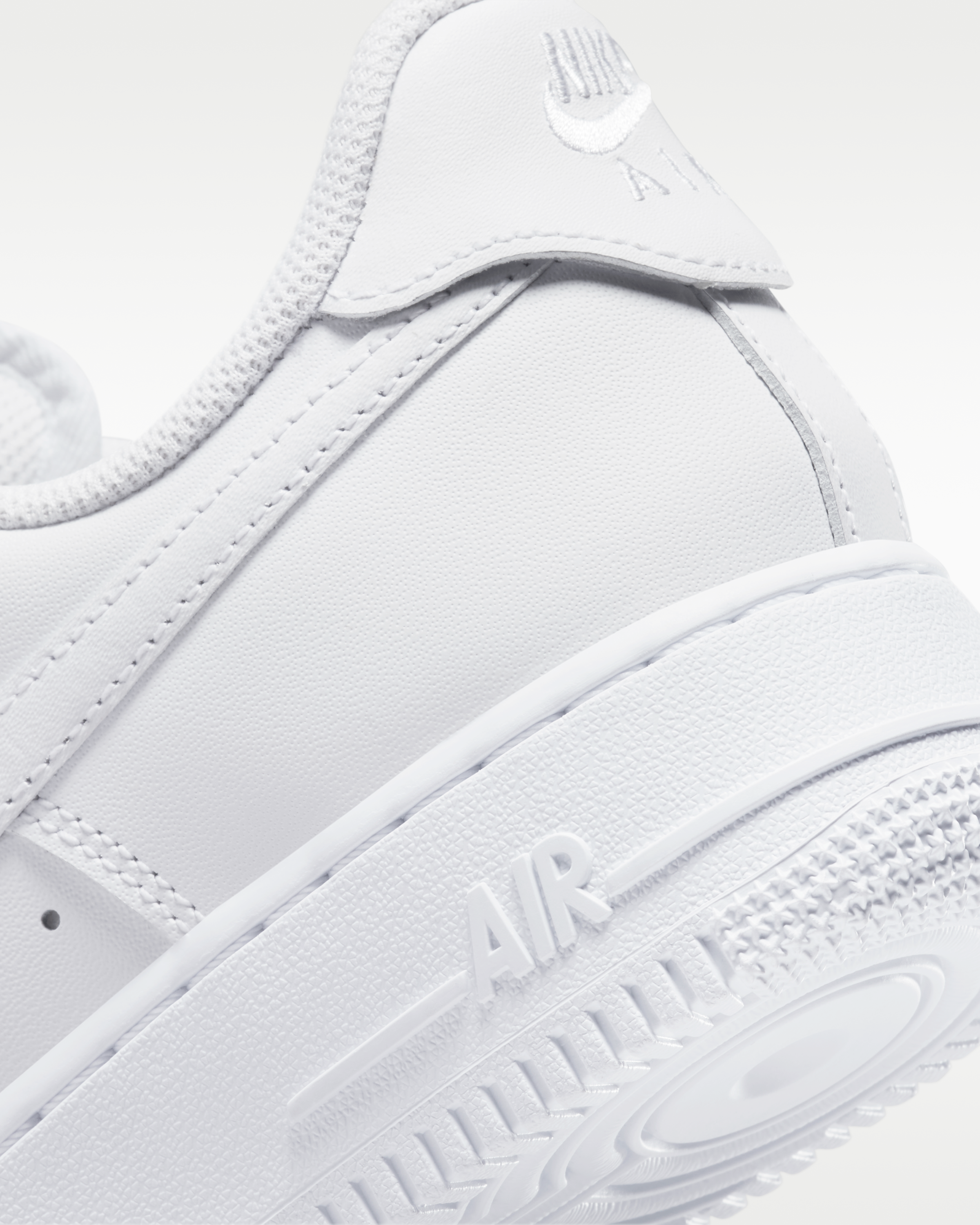 Nike Air Force 1 '07 EasyOn Women's Shoes - White/White/White - View 8