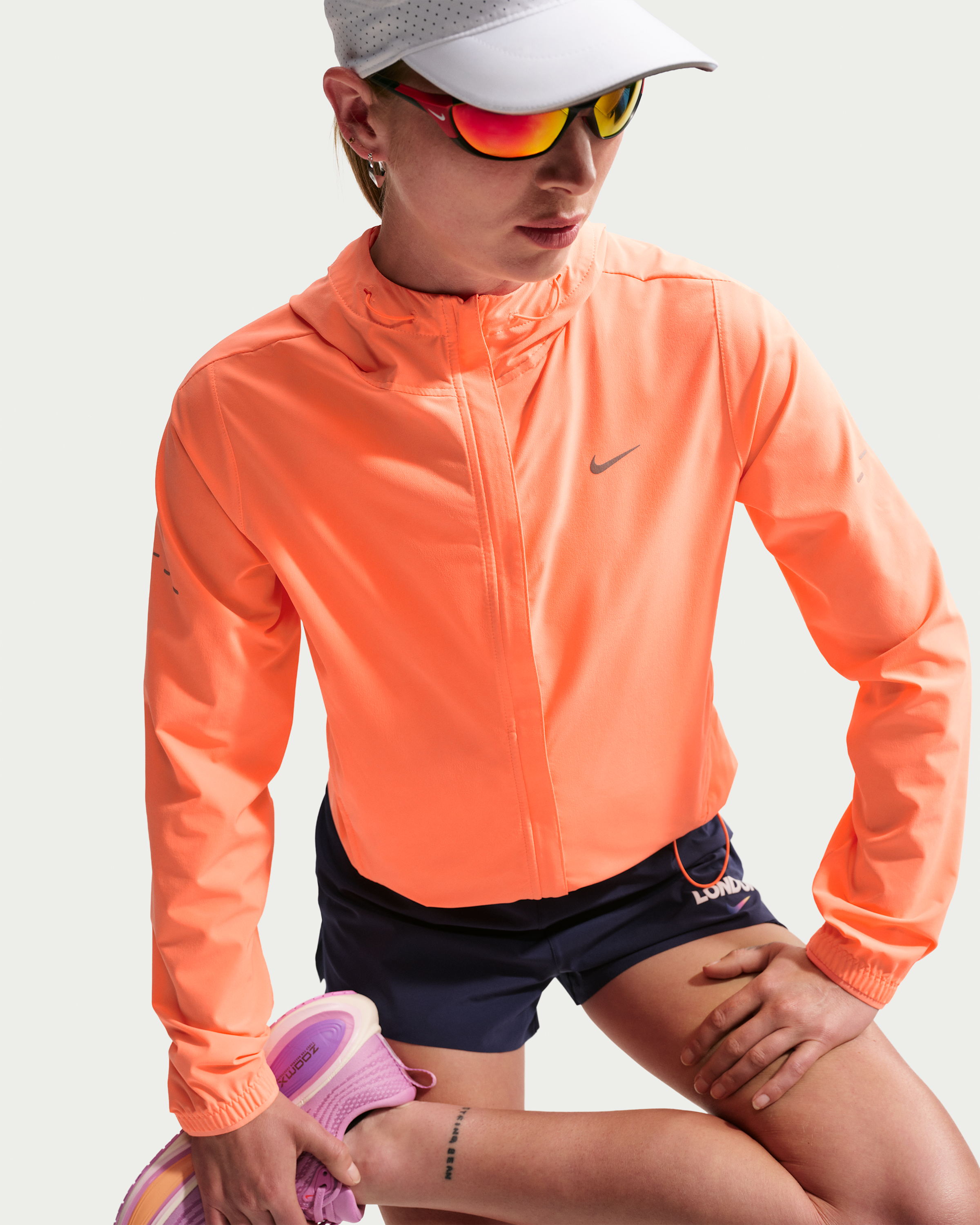 Nike Swift Women's Repel Packable Running Jacket - Orange Pulse - View 3