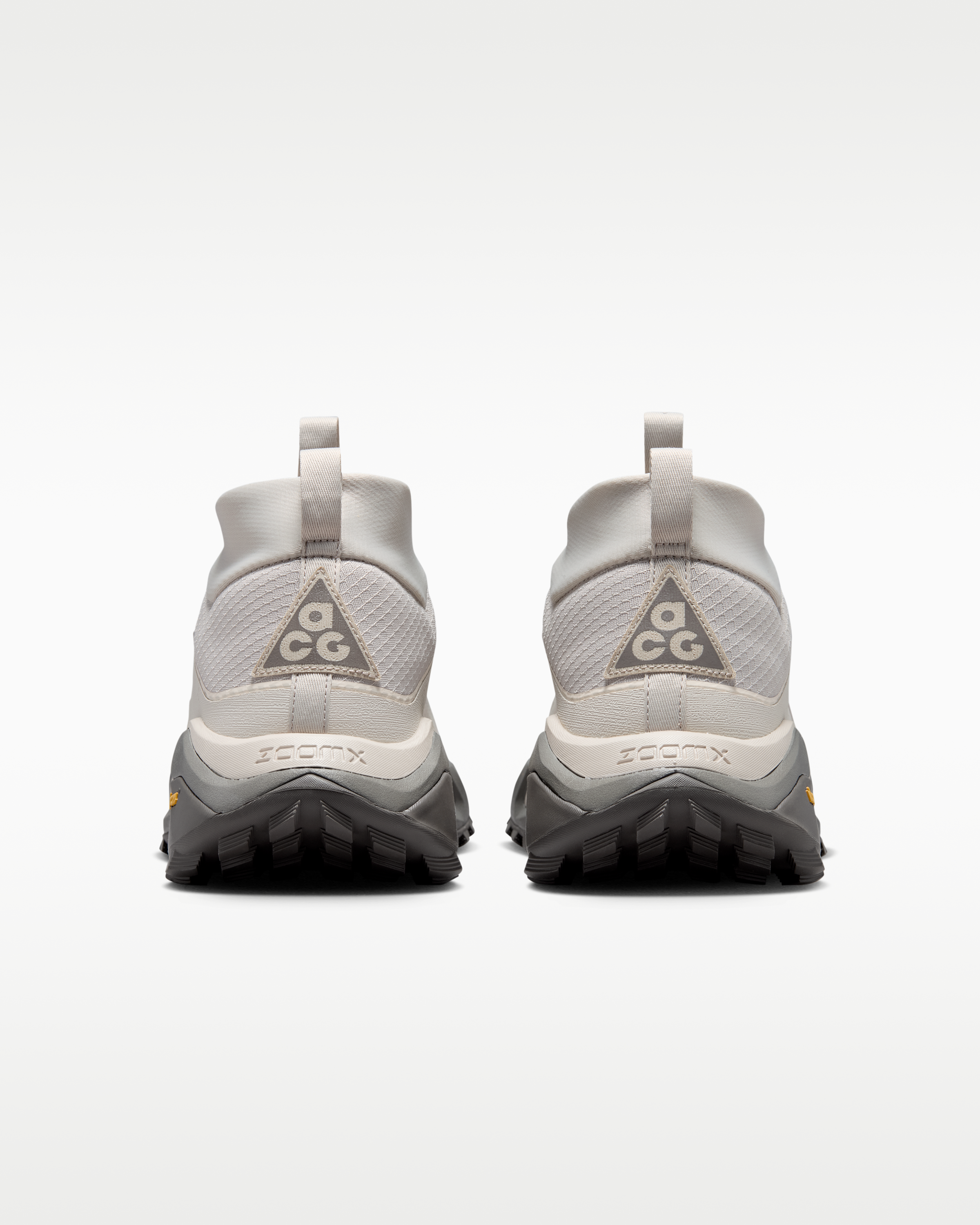 ACG Zegama Hike Men's Hiking Shoes - Cream II/Light Orewood Brown/Cave Stone/Cream II - View 6
