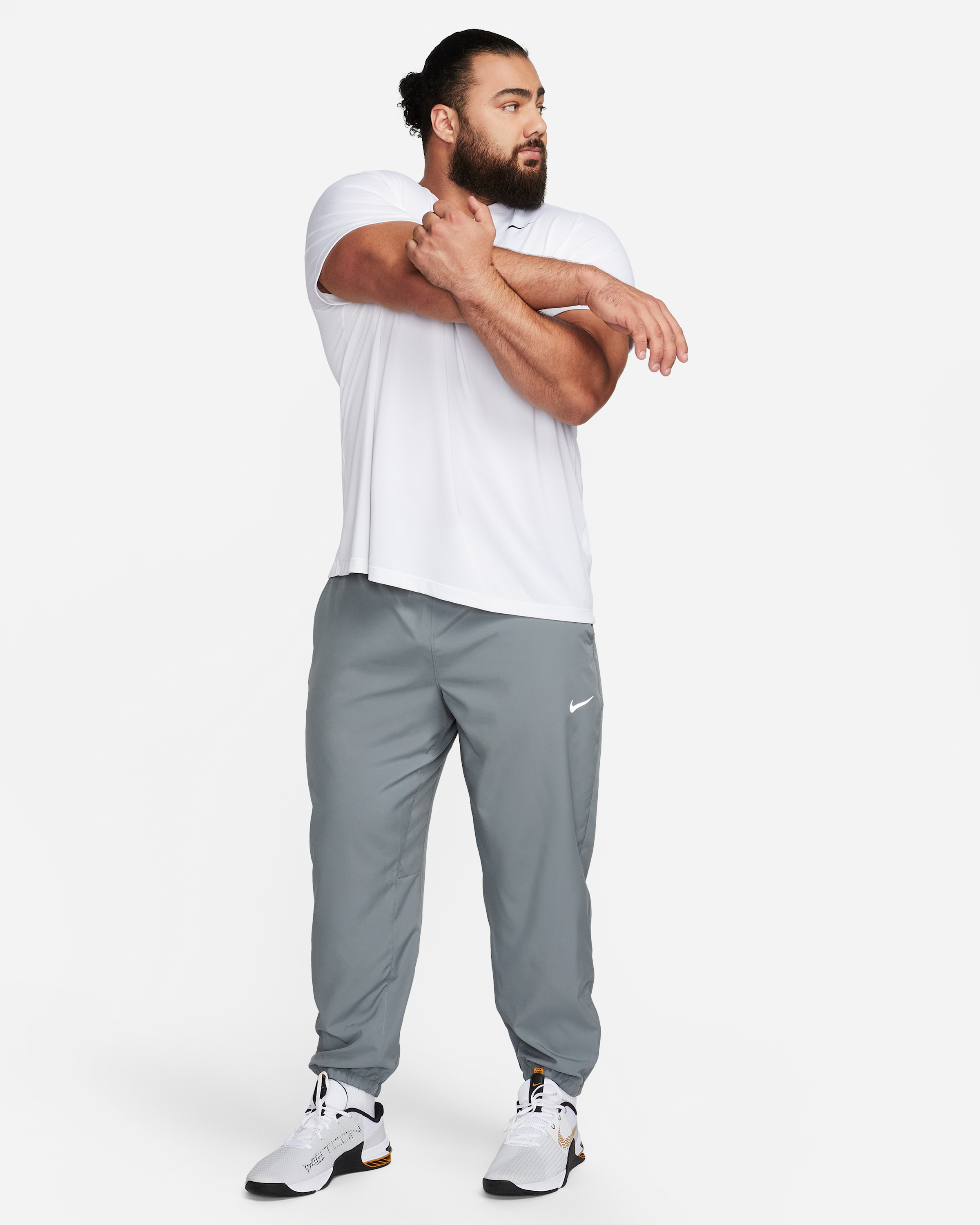 Nike Form Men's Dri-FIT Tapered Versatile Trousers - Smoke Grey/Black - View 13