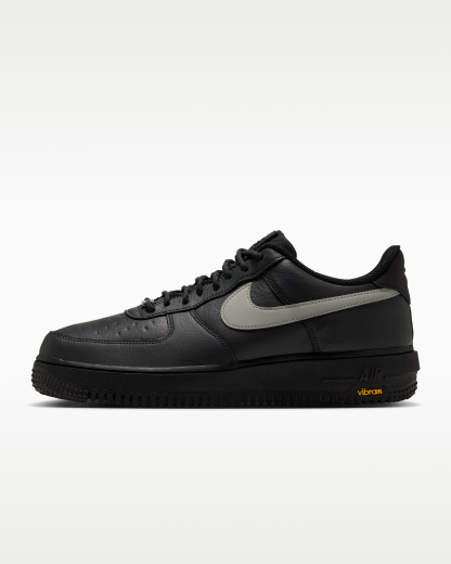 Air Force 1 GORE-TEX Vibram® Men's Waterproof Shoes - Black Pine/Black/Pink Foam/Tech Grey - View 1