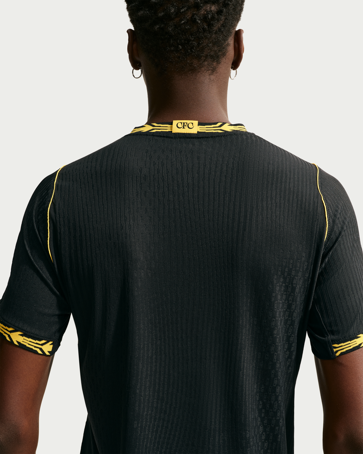 Chelsea F.C. 2026/27 Match Away Men's Nike Aero-FIT Football Authentic Shirt - Black/Midwest Gold/Midwest Gold - View 2