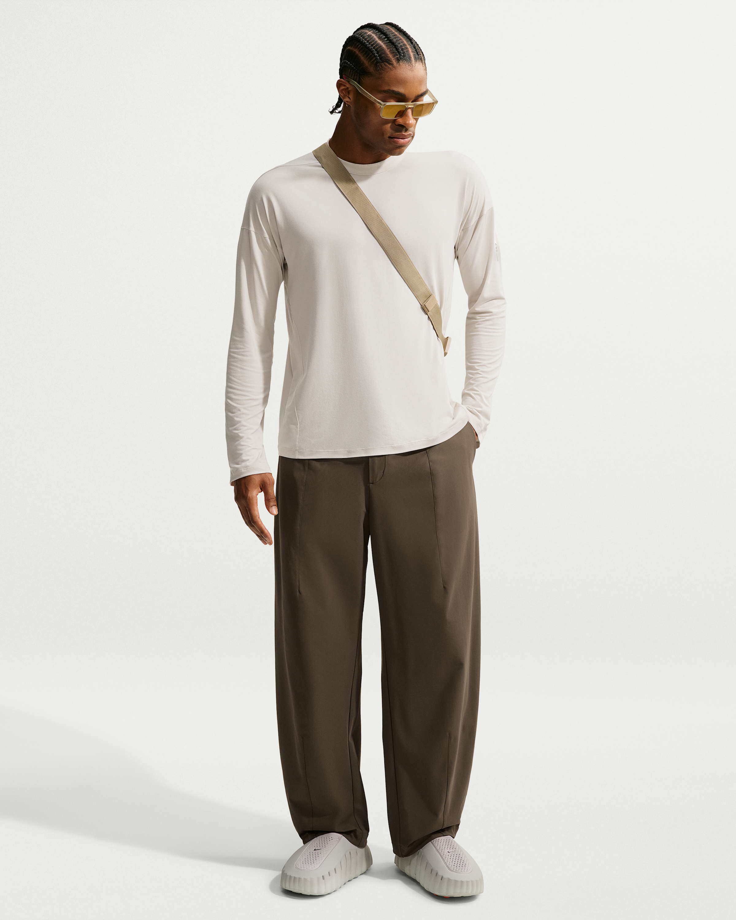 Nike 24.7 PerfectStretch Men's Dri-FIT UV Protection Barrel-Leg Trousers - Dark Hazel/Black/Velvet Brown - View 1
