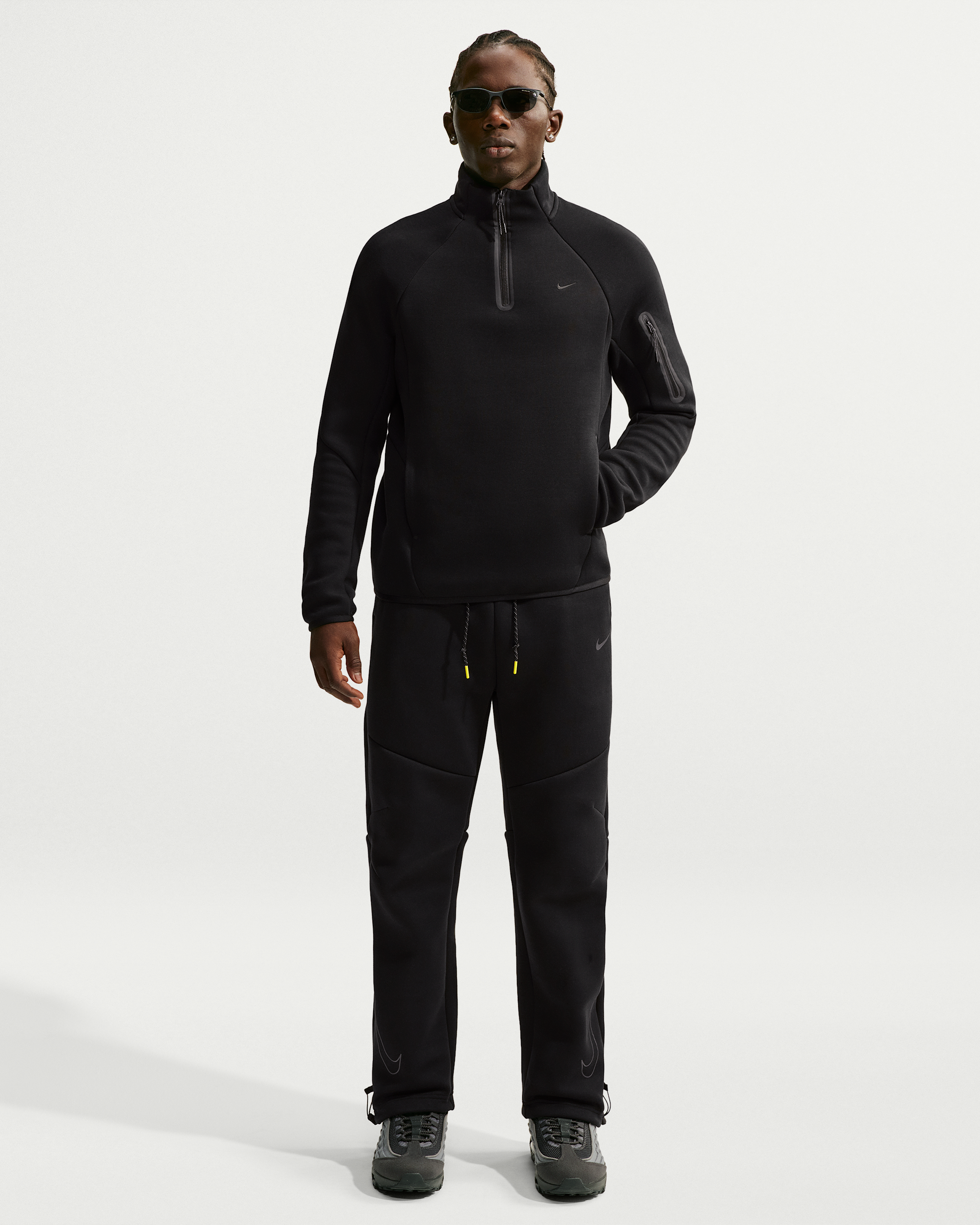 Nike Tech Men's Open-Hem Fleece Trousers - Black - View 1