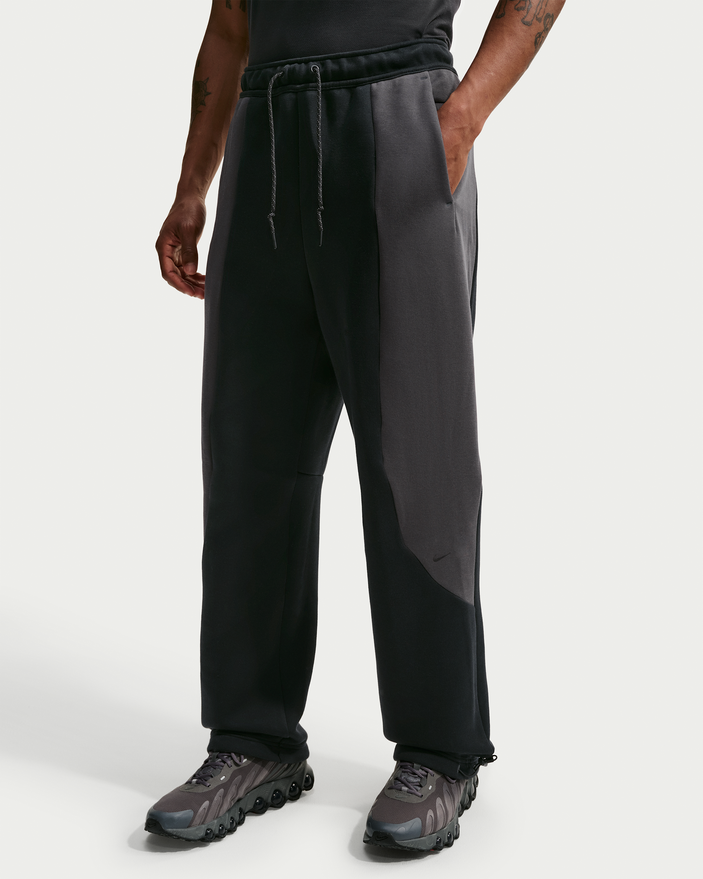 Nike Tech Men's Colour-Block Open-Hem Fleece Trousers - Black/Anthracite/Black - View 2