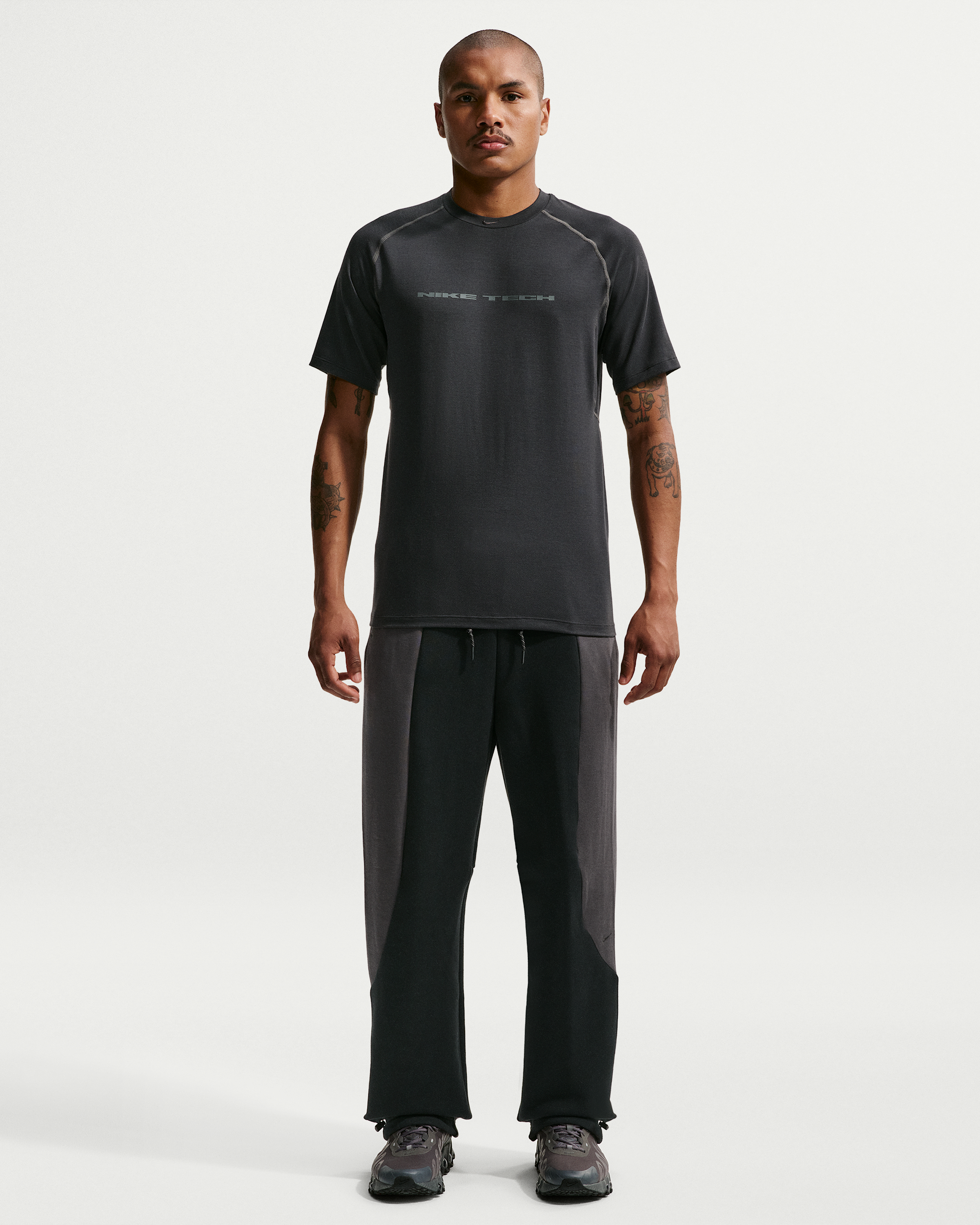 Nike Tech Men's Colour-Block Open-Hem Fleece Trousers - Black/Anthracite/Black - View 1