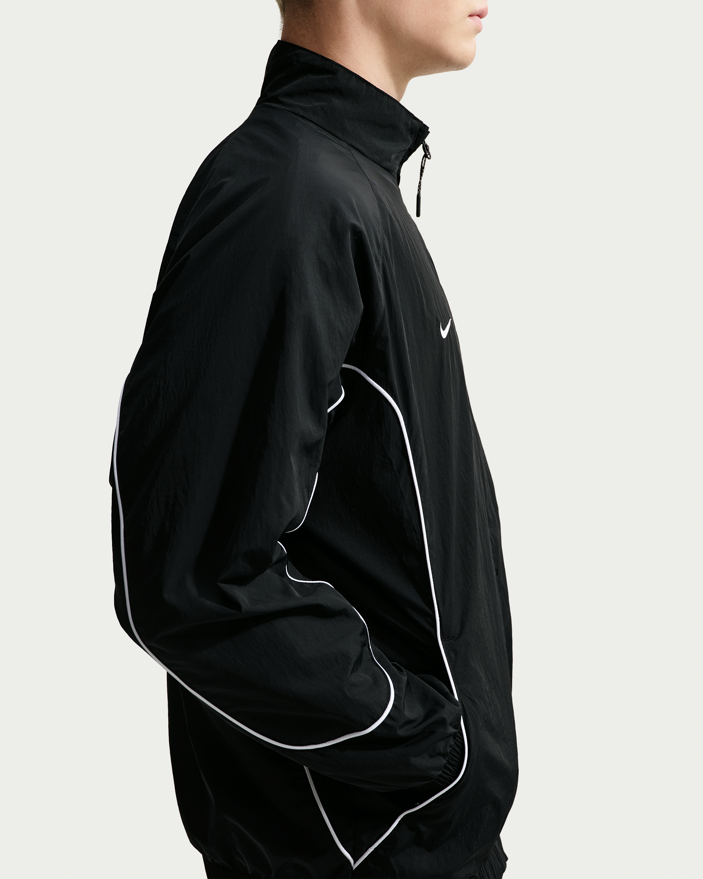 Nike Air Max 95 Men's Woven Jacket - Black/Black/Black/Cool Grey - View 2