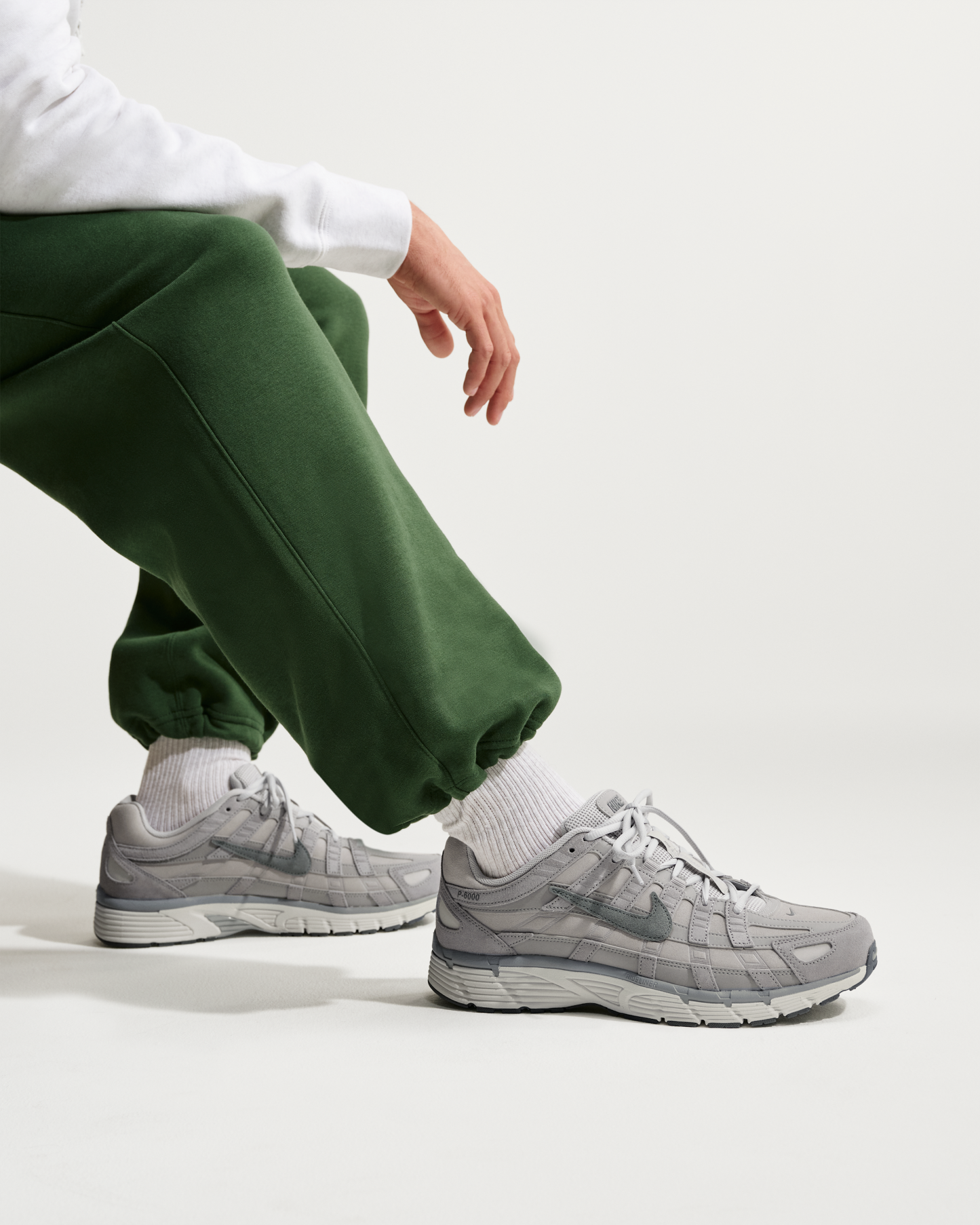 Nike P-6000 SE Shoes - Pure Platinum/Wolf Grey/Summit White/Cool Grey - View 9