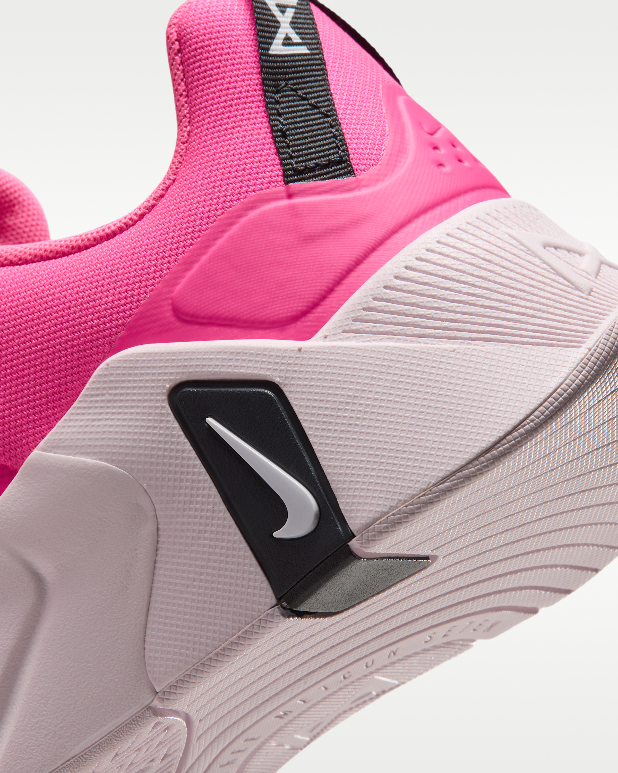 Nike Free Metcon 7 Women's Training Shoes - Hyper Pink/Pearl Pink/Off-Noir/White - View 8
