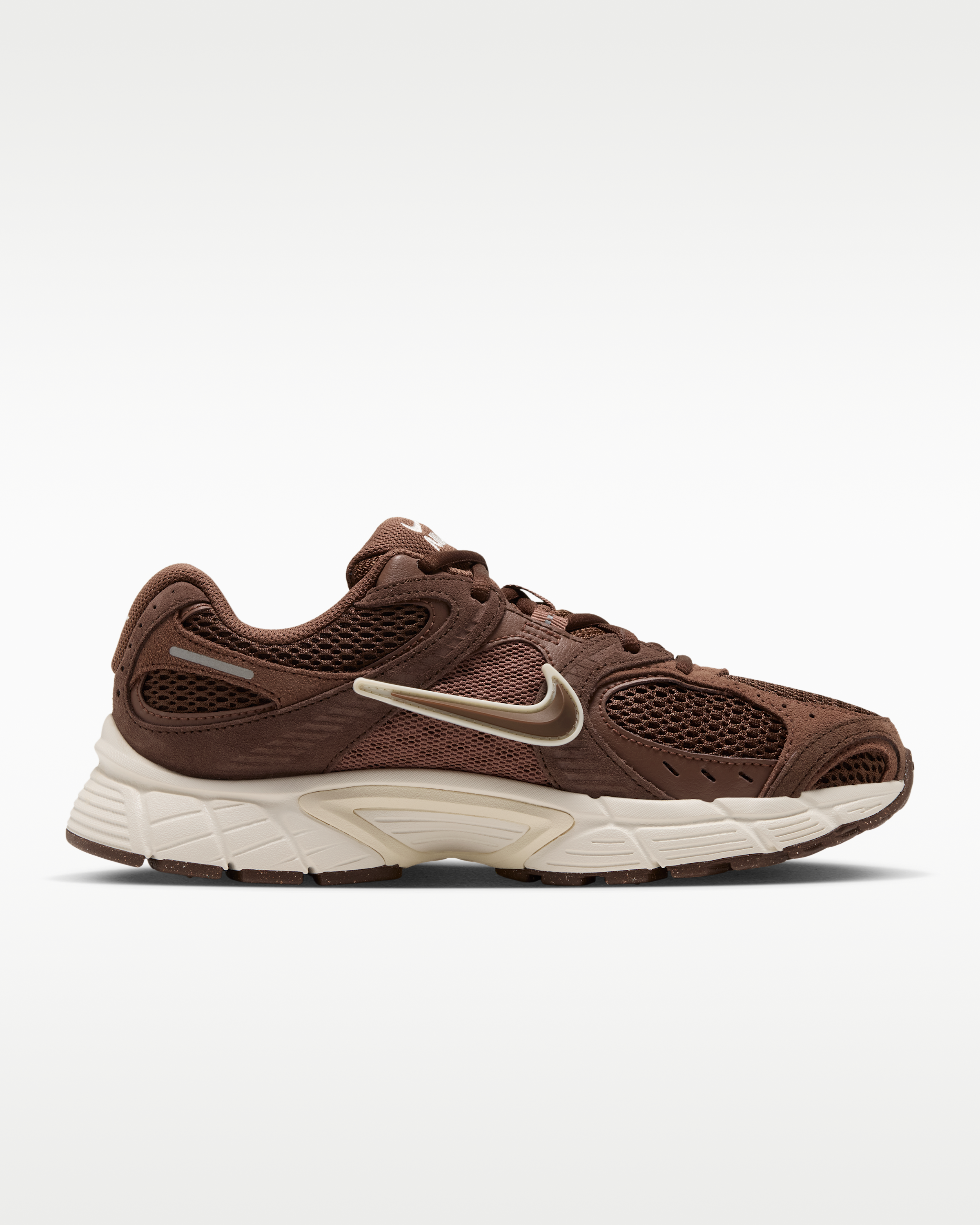 Nike V5 RNR Suede Women's Shoes - Cacao Wow/Infinite Sable/Soft Pearl/Cacao Wow - View 3