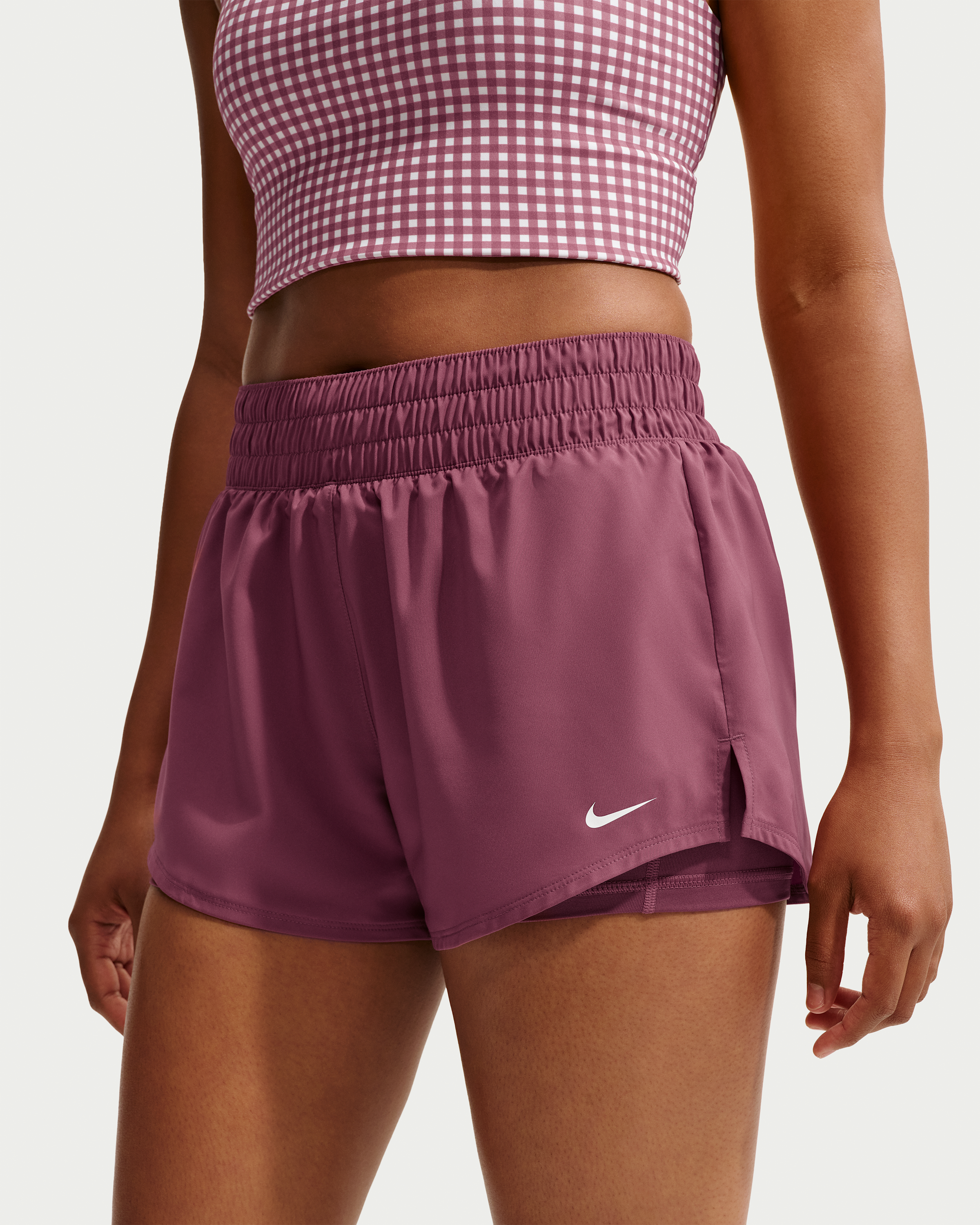 Nike One Women's Dri-FIT Mid-Rise 8cm (approx.) 2-in-1 Shorts - Pink Smoke/White - View 2