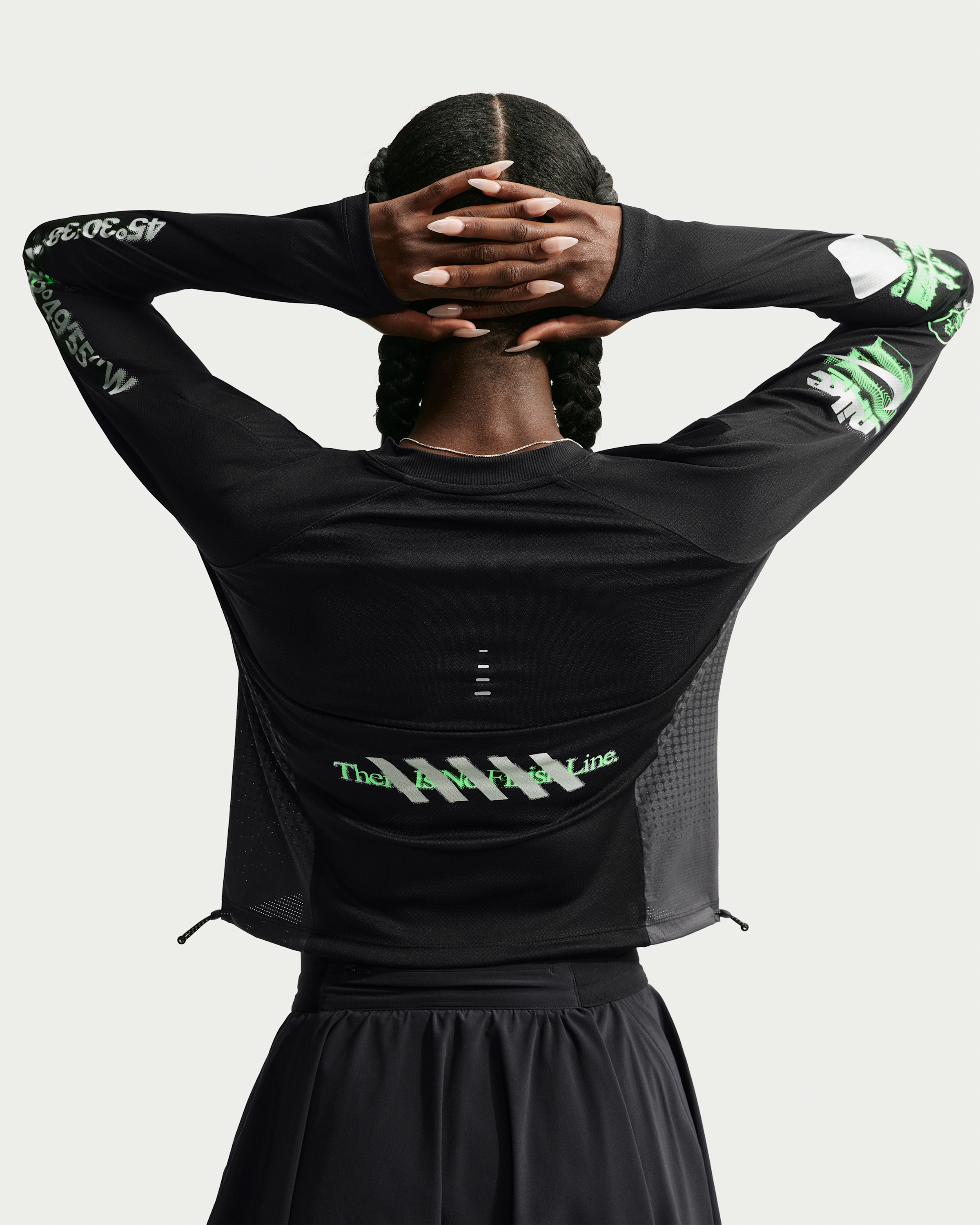 Nike Swift Women's Long-Sleeve Running Top - Black/Iron Grey/Illusion Green - View 2