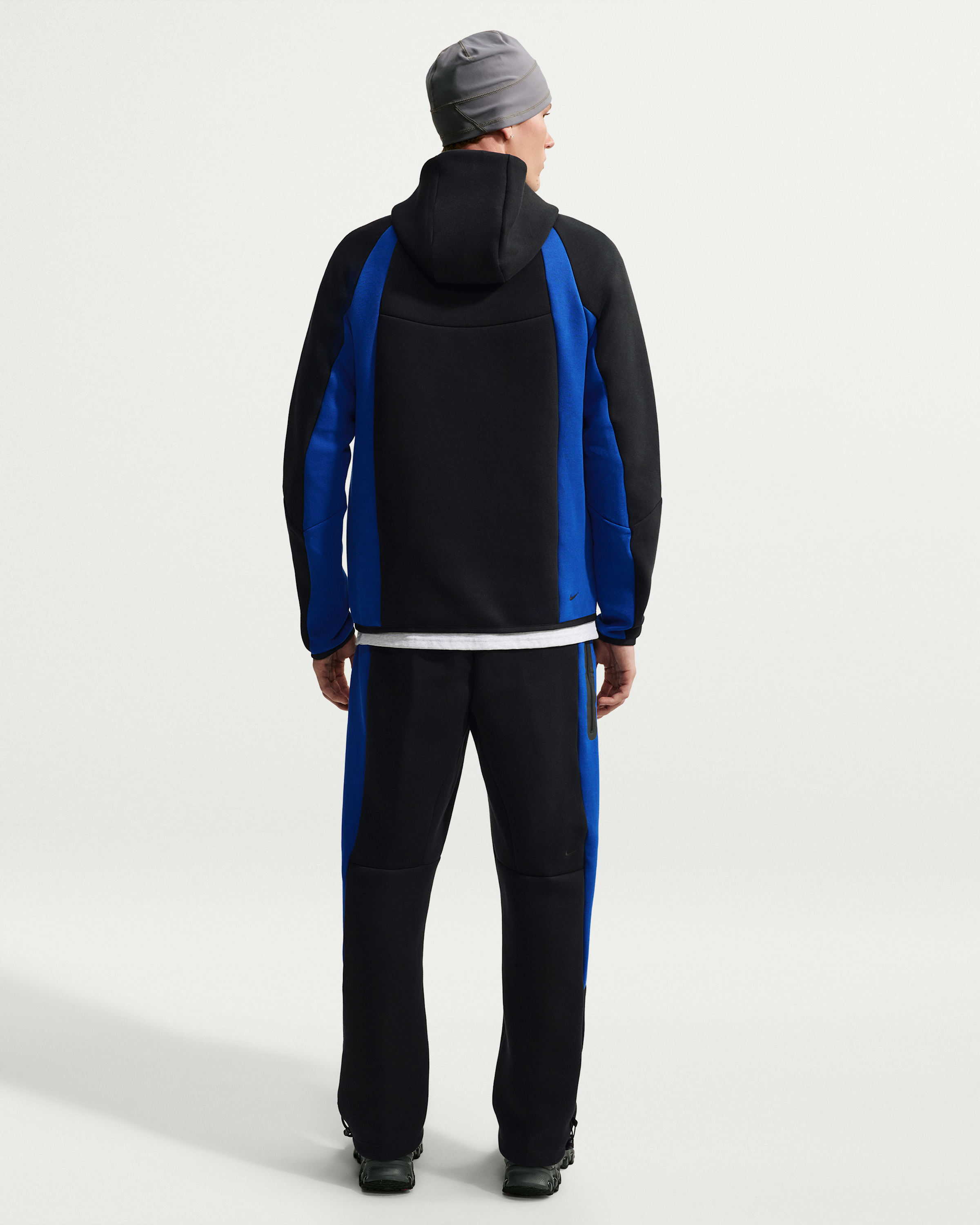 Nike Tech Men's Colour-Block Full-Zip Fleece Windrunner Jacket - Black/Old Royal/Black - View 5