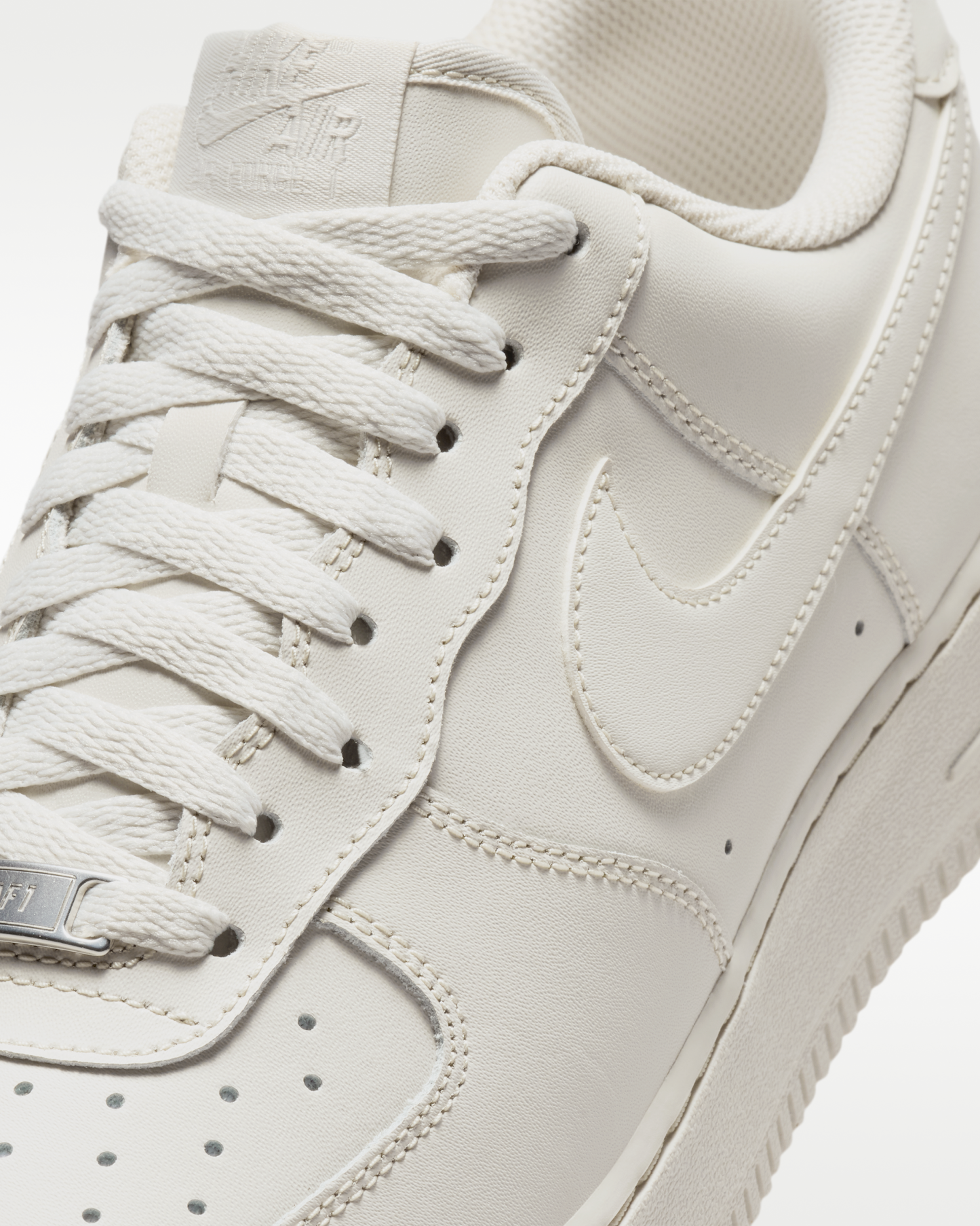 Nike Air Force 1 '07 Men's Shoes - Light Bone/Metallic Silver/Light Bone - View 7