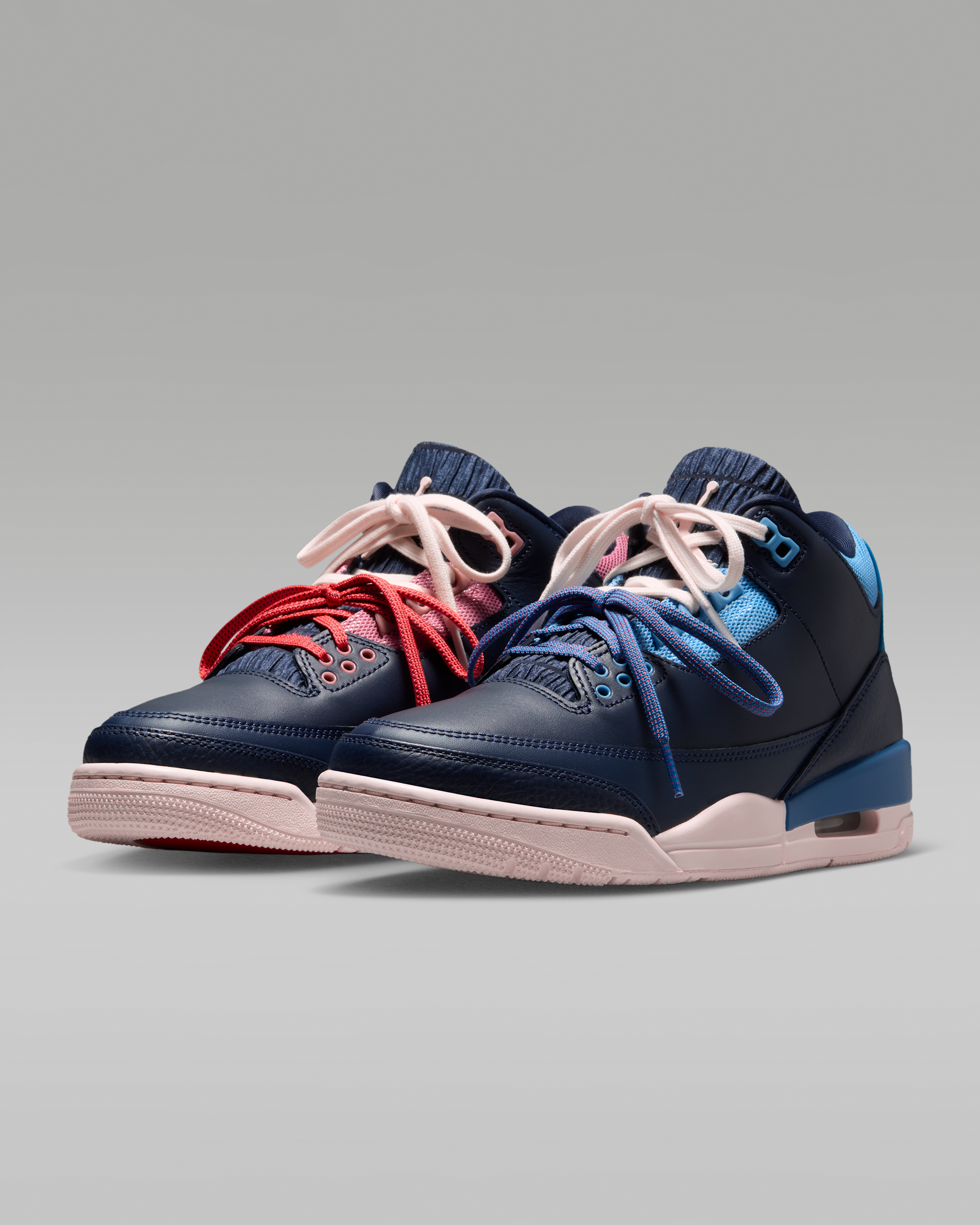 Air Jordan 3 Retro 'Sport Renaissance' Women's Shoes - Obsidian/Track Red/Chalk/Chalk - View 5