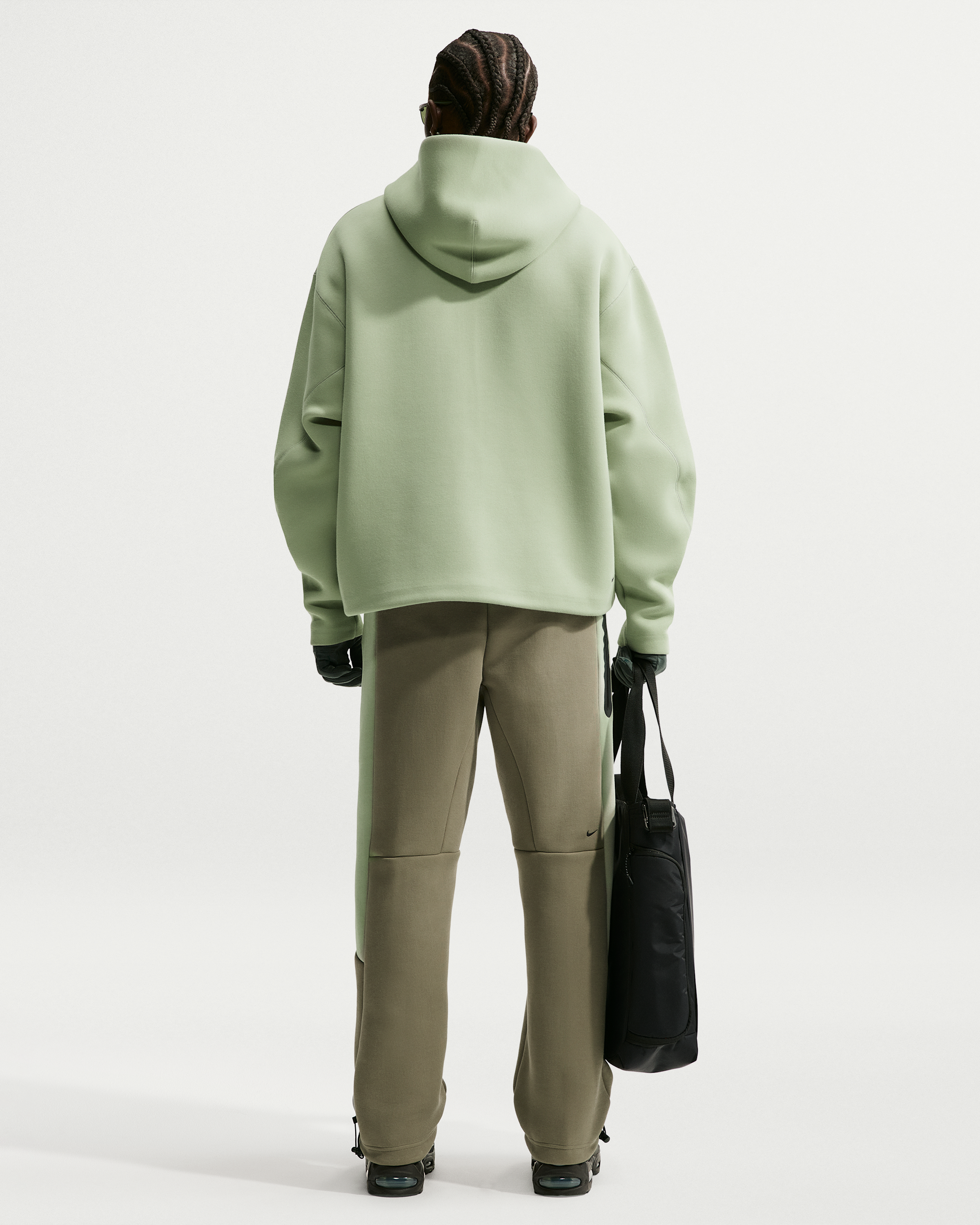 Nike Tech Men's Colour-Block Open-Hem Fleece Trousers - Silver Sage/Jade Horizon/Black - View 5