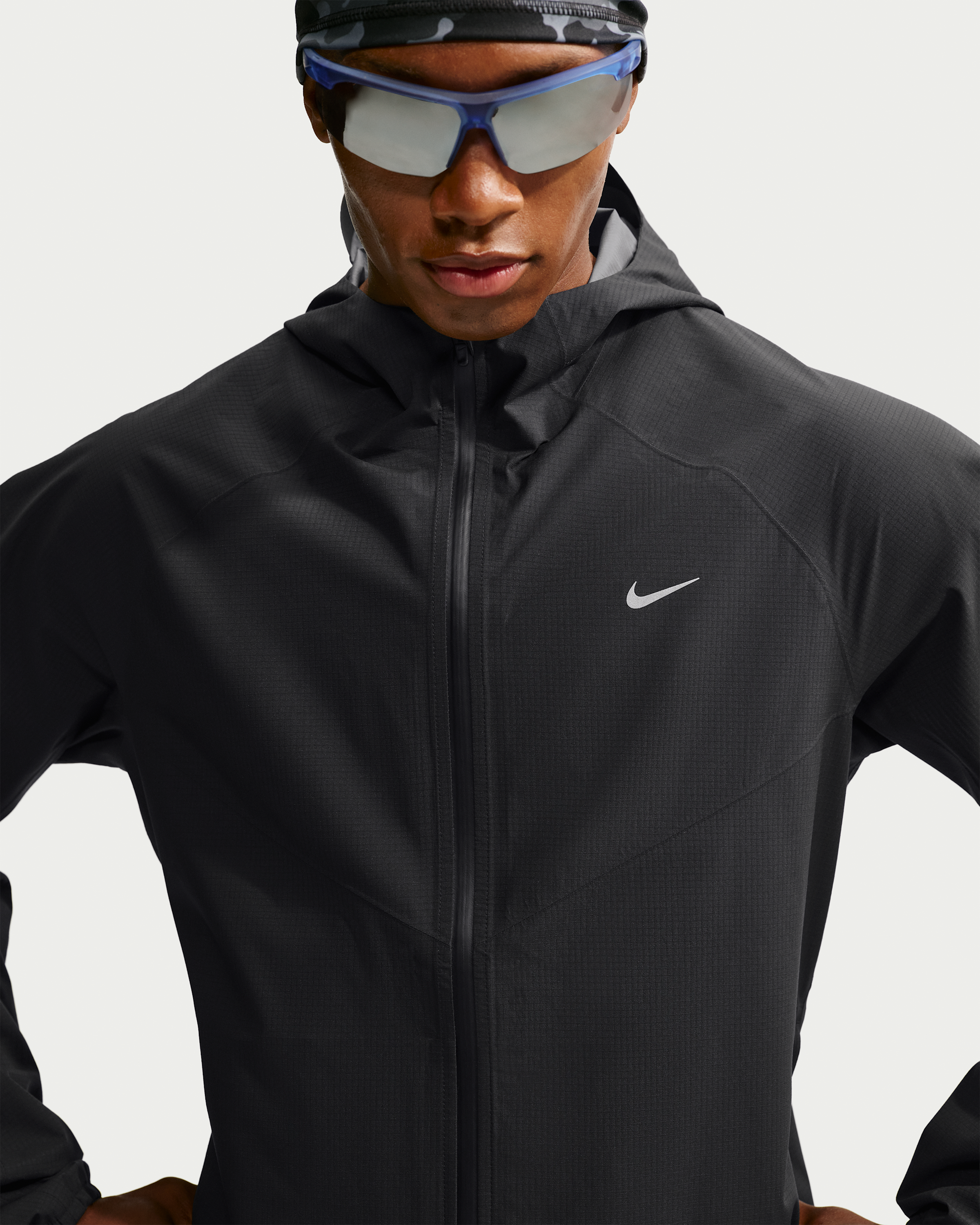 Nike Stride Men's Storm-FIT ADV Waterproof Running Jacket - Black - View 3