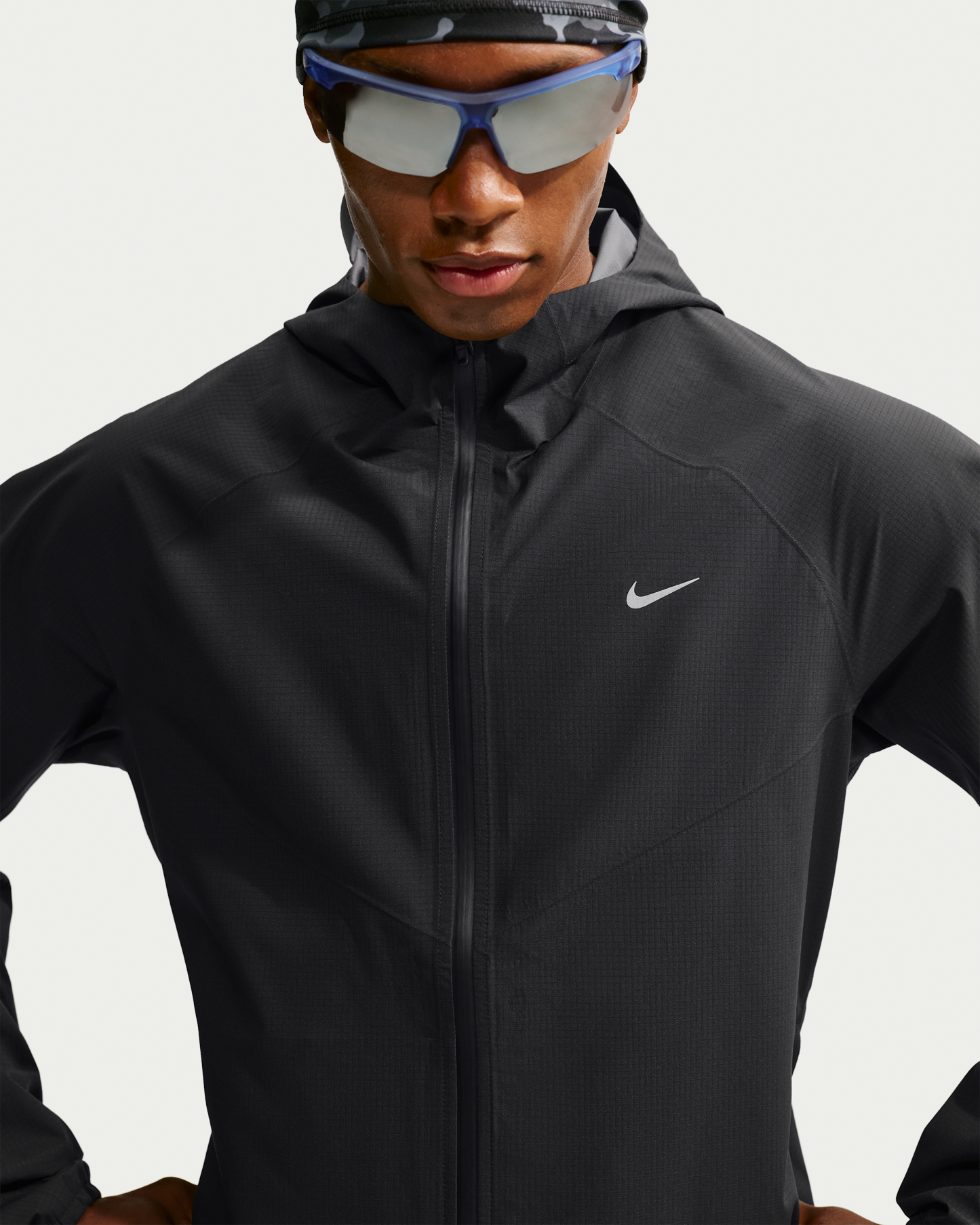 Nike Stride Men's Storm-FIT ADV Waterproof Running Jacket - Black - View 3