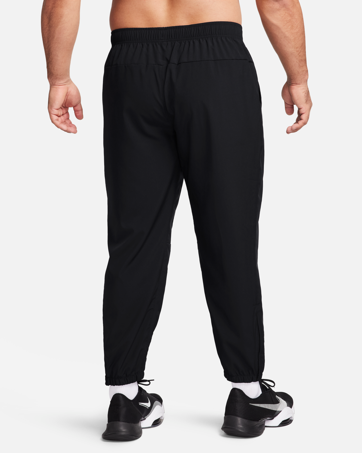 Nike Form Men's Dri-FIT Tapered Versatile Trousers - Black/Black - View 9