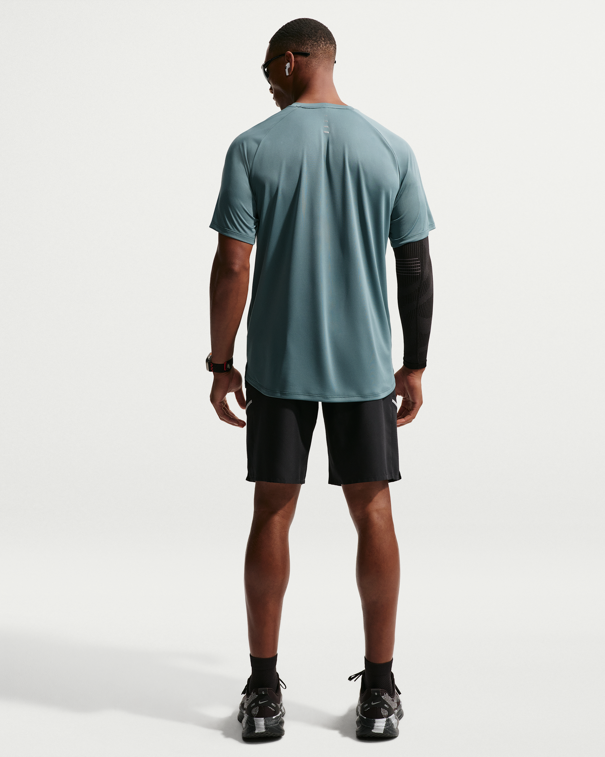 Nike Stride Men's Dri-FIT ADV Short-Sleeve Running Top - Mineral Slate - View 5