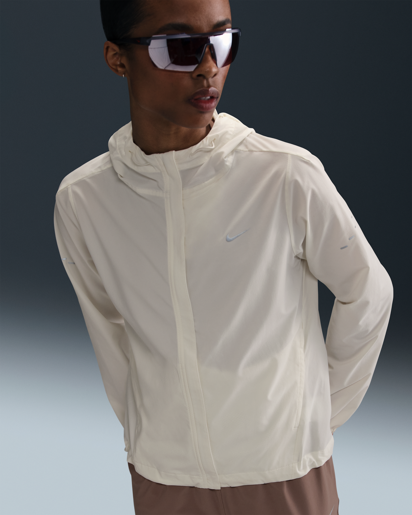 Nike Swift Women's Repel Packable Running Jacket - Sail - View 1