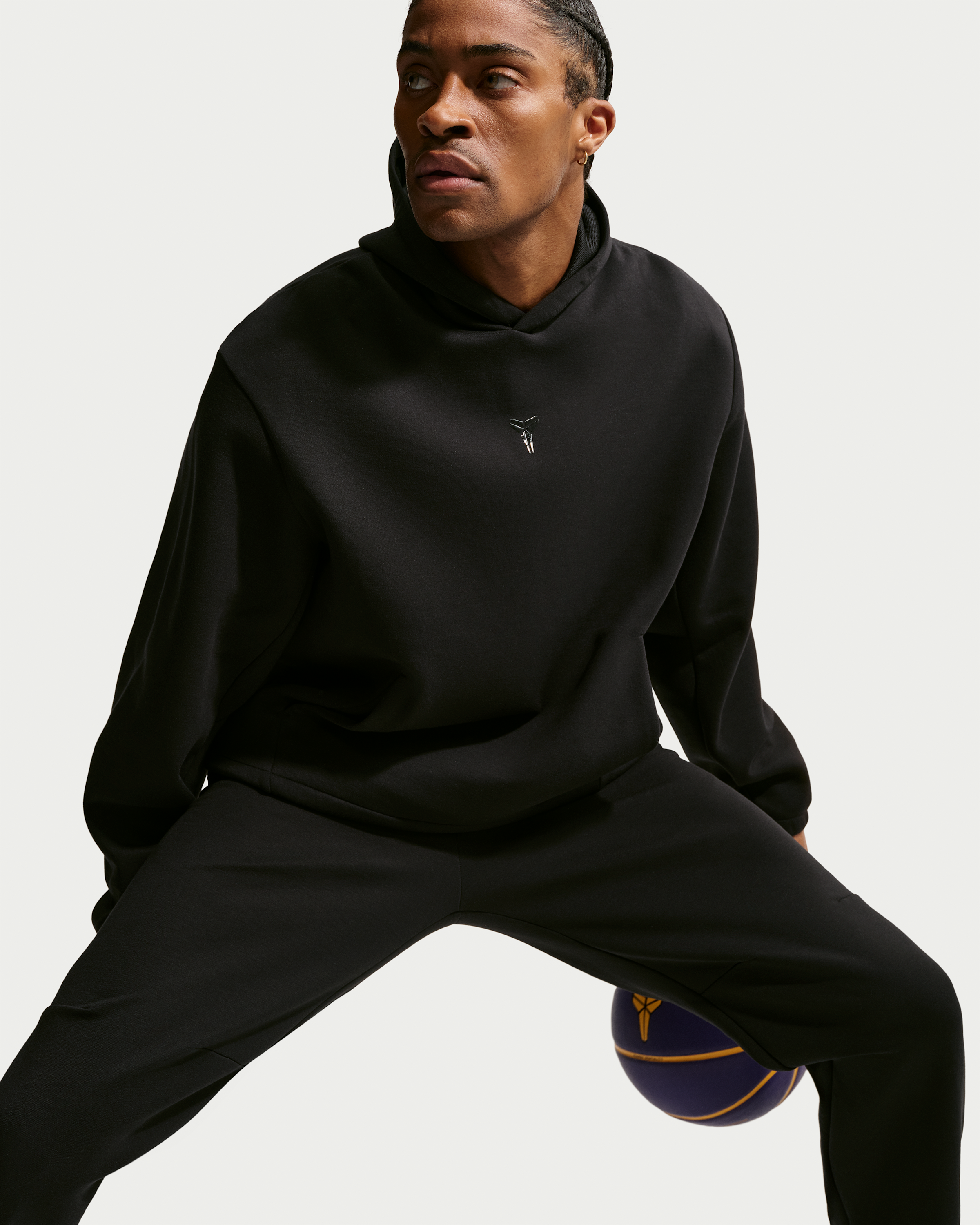 Kobe Men's Nike Dri-FIT Pullover Basketball Hoodie - Black/Black - View 3