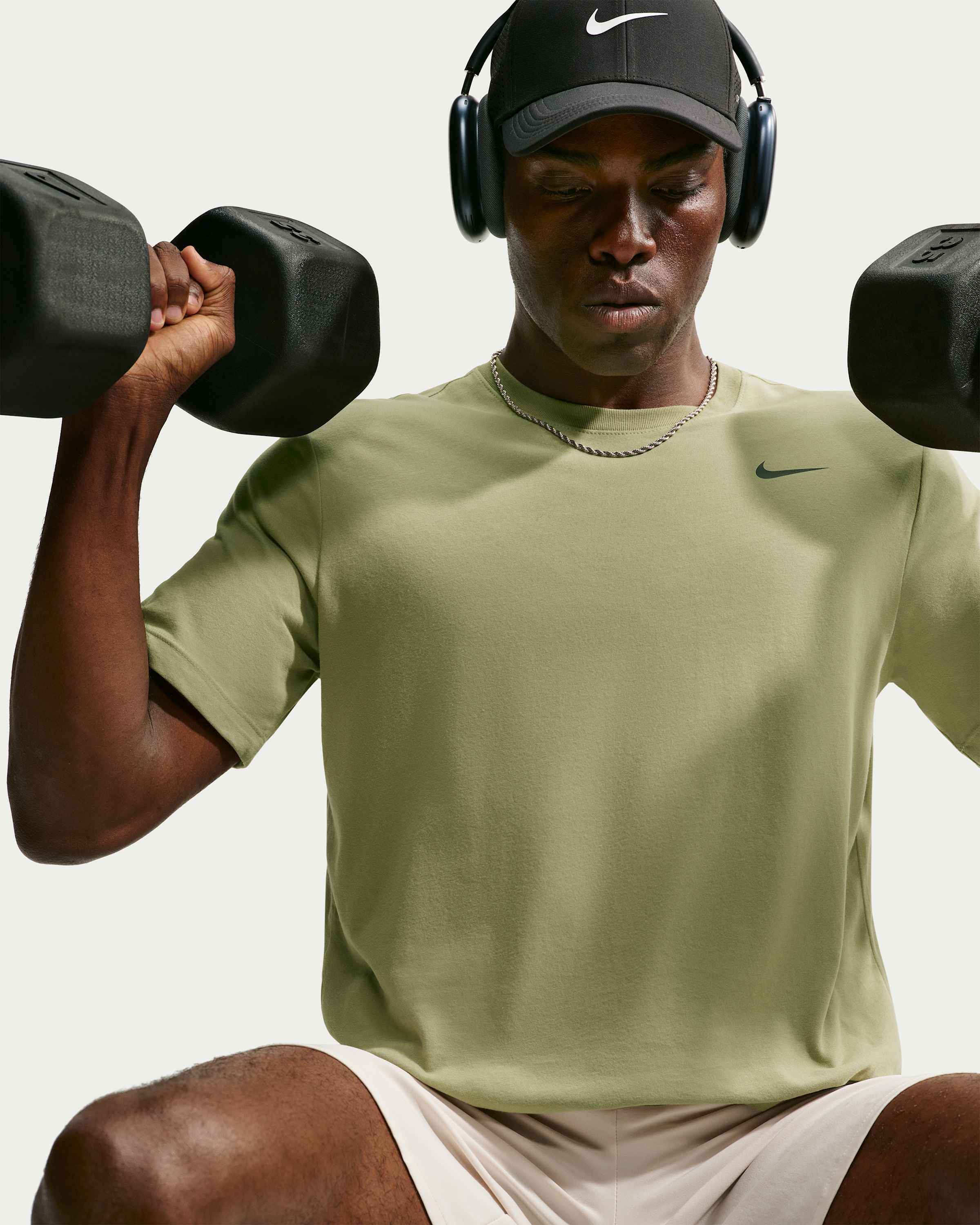 Nike Dri-FIT Men's Fitness T-Shirt - Dusty Olive/Black - View 3