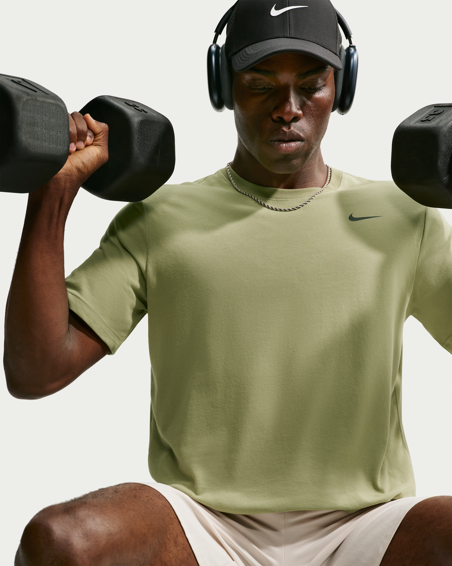 Nike Dri-FIT Men's Fitness T-Shirt - Dusty Olive/Black - View 3