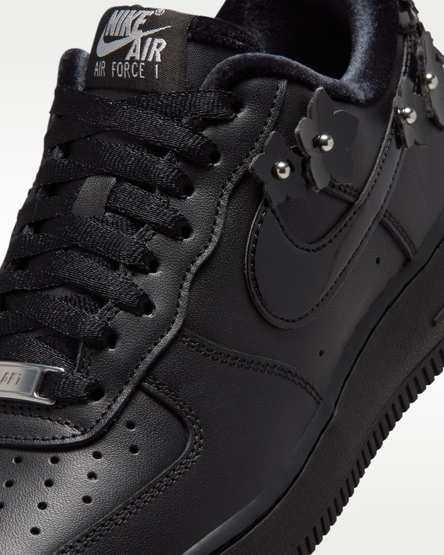 Nike Air Force 1 '07 'Florette' Women's Shoes - Black/Off-Noir/Metallic Silver/Black - View 7