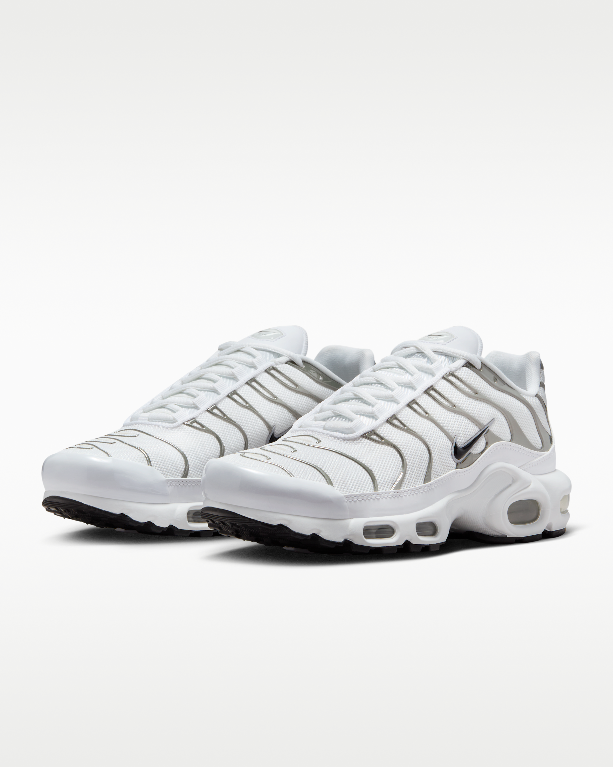 Nike Air Max Plus SE Women's Shoes - White/Pure Platinum/Black - View 5