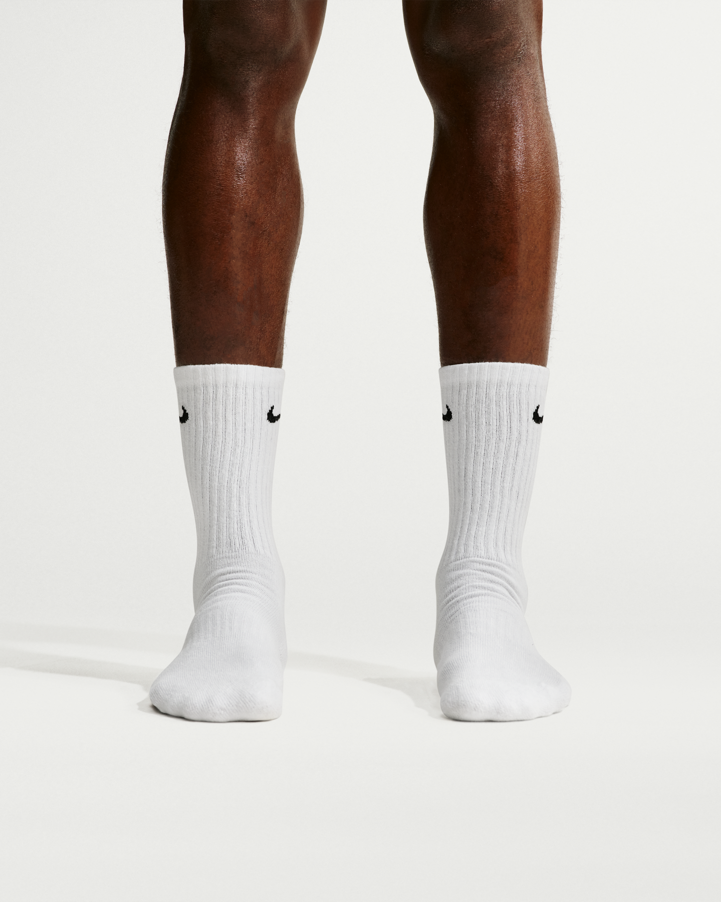 Nike Everyday Cushioned Training Crew Socks (6 Pairs) - White/Black - View 4