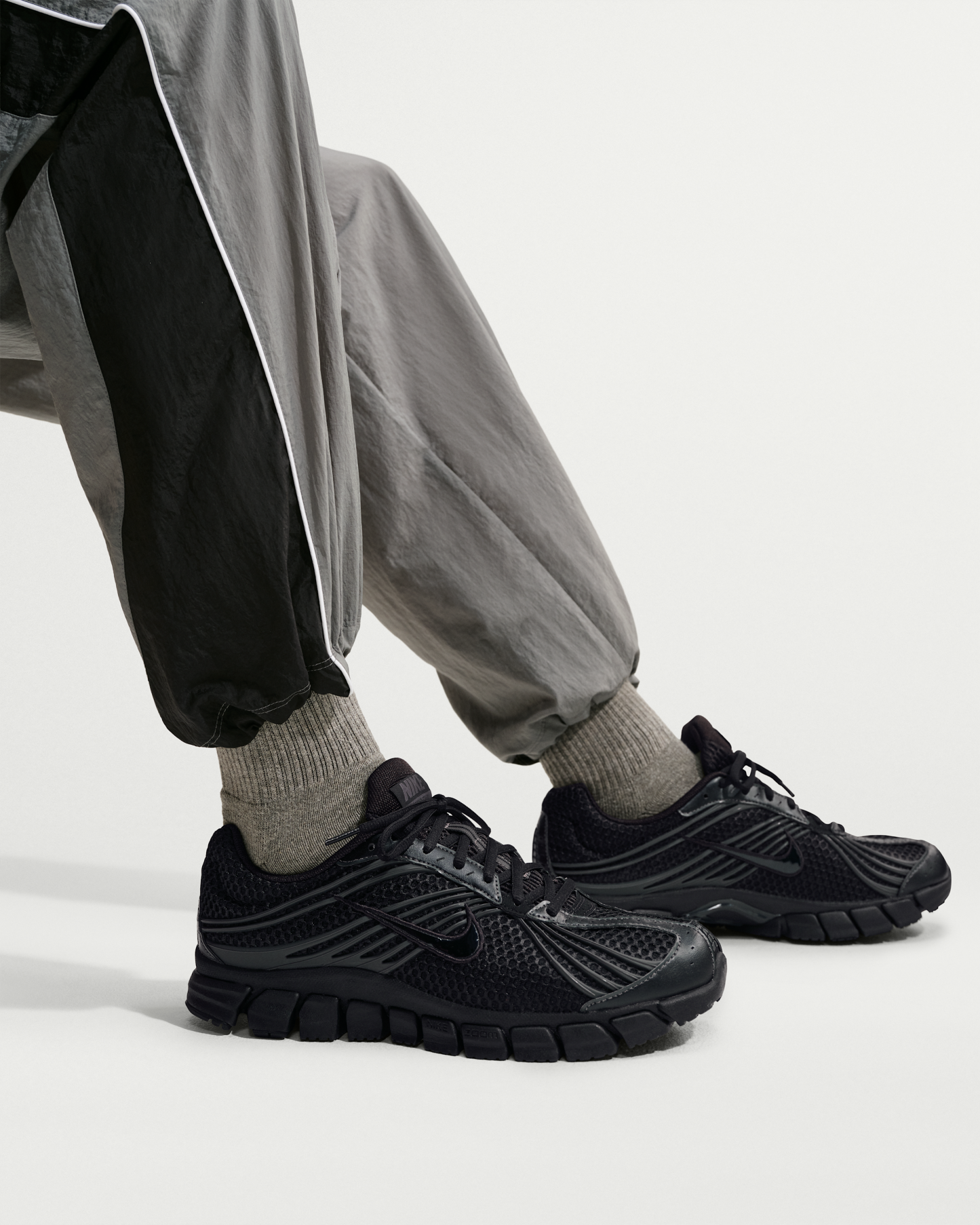 Nike Zoom Skylon 11 Men's Shoes - Black/Anthracite/Black - View 9