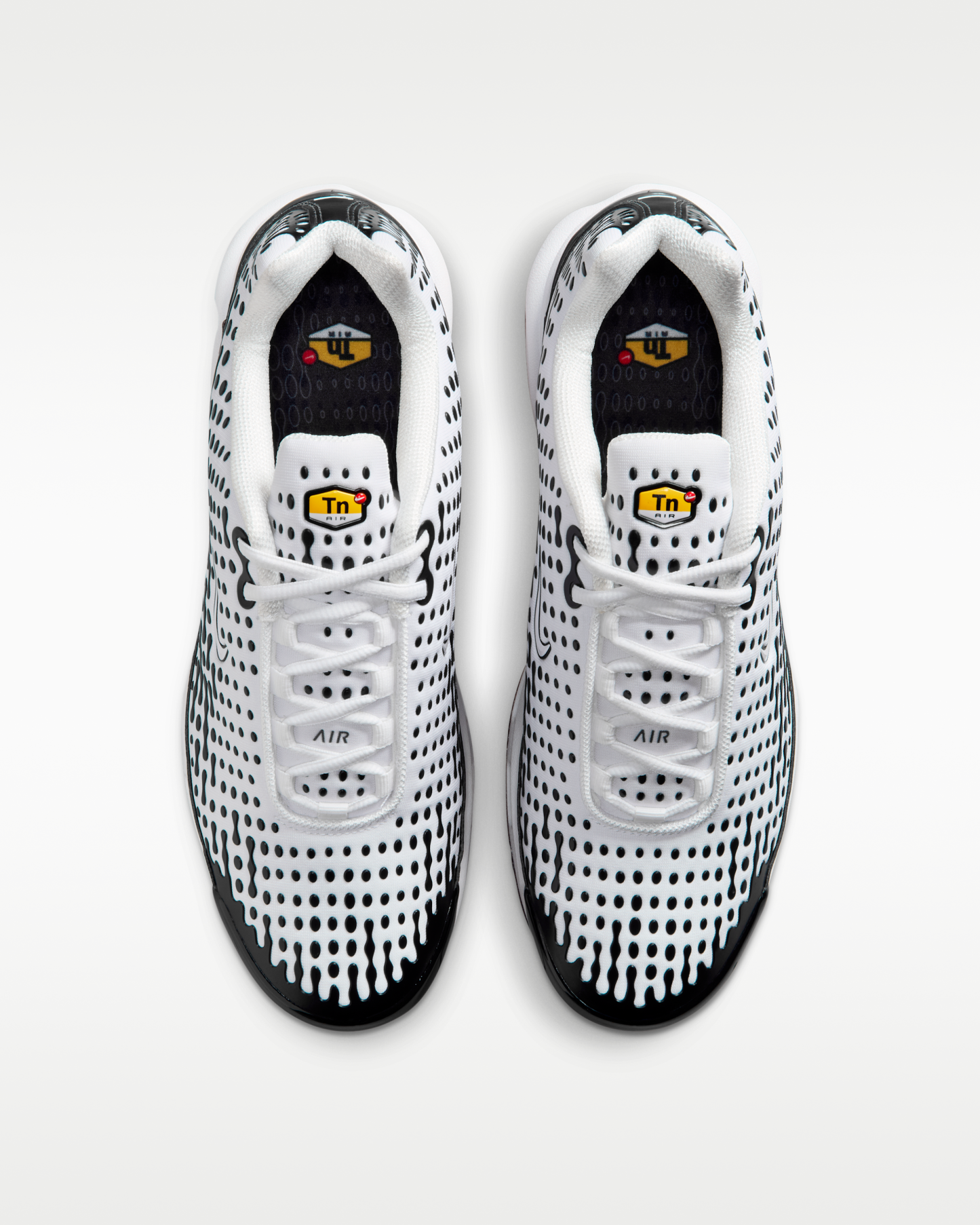Nike Air Max Plus VII Men's Shoes - White/Black/Smoke Grey/White - View 4
