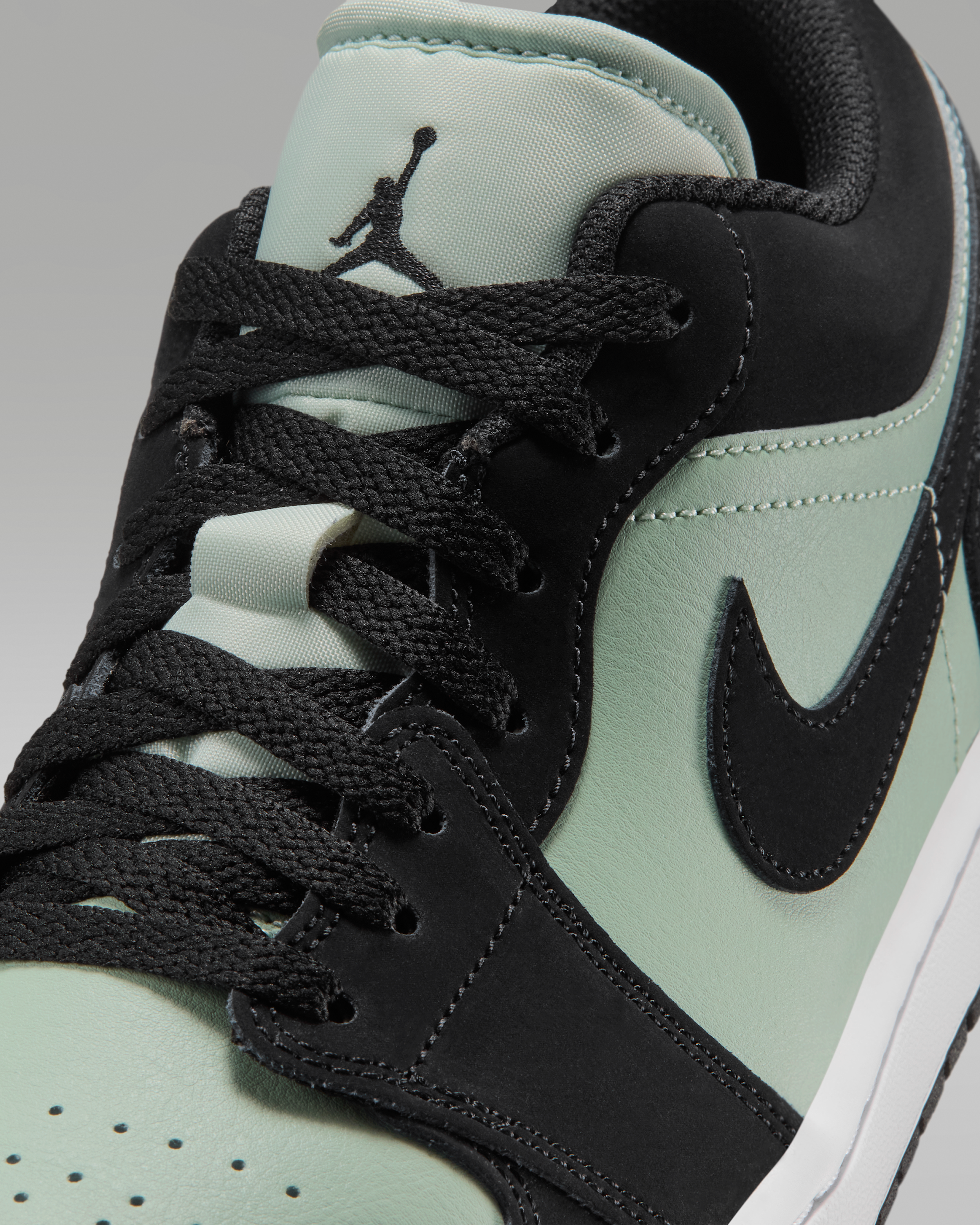 Air Jordan 1 Low Men's Shoes - Black/White/Pistachio Frost - View 7