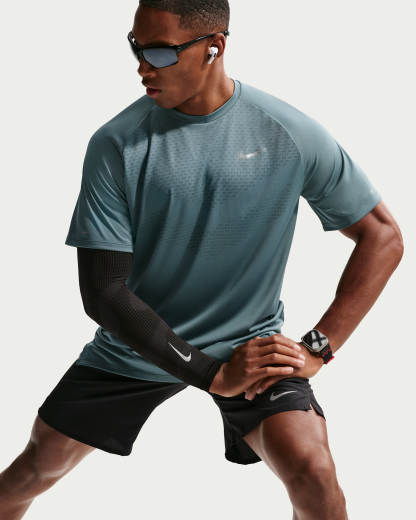 Nike Stride Men's Dri-FIT ADV Short-Sleeve Running Top - Mineral Slate - View 3