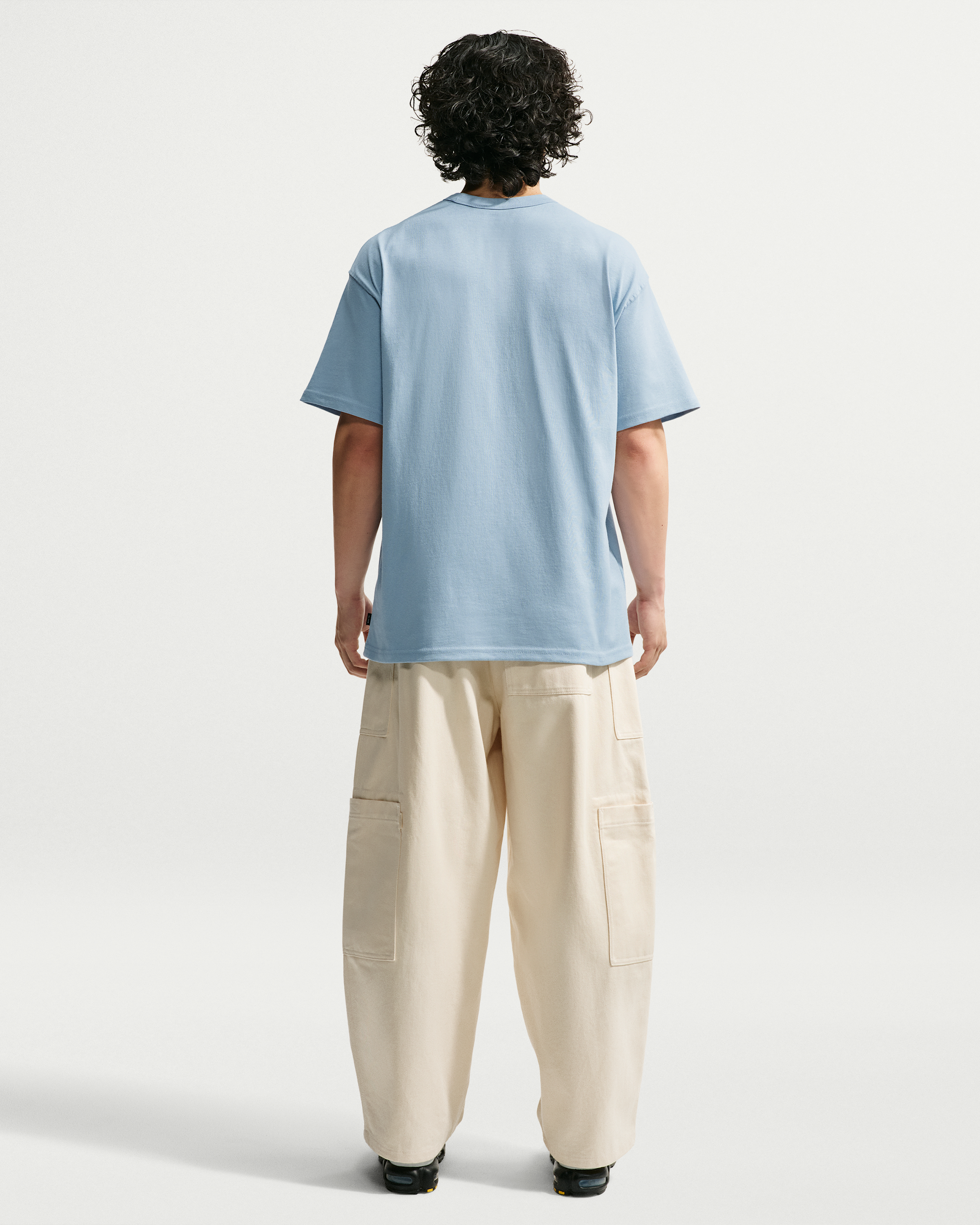 Nike Sportswear Premium Essentials Men's T-Shirt - Light Armoury Blue - View 5