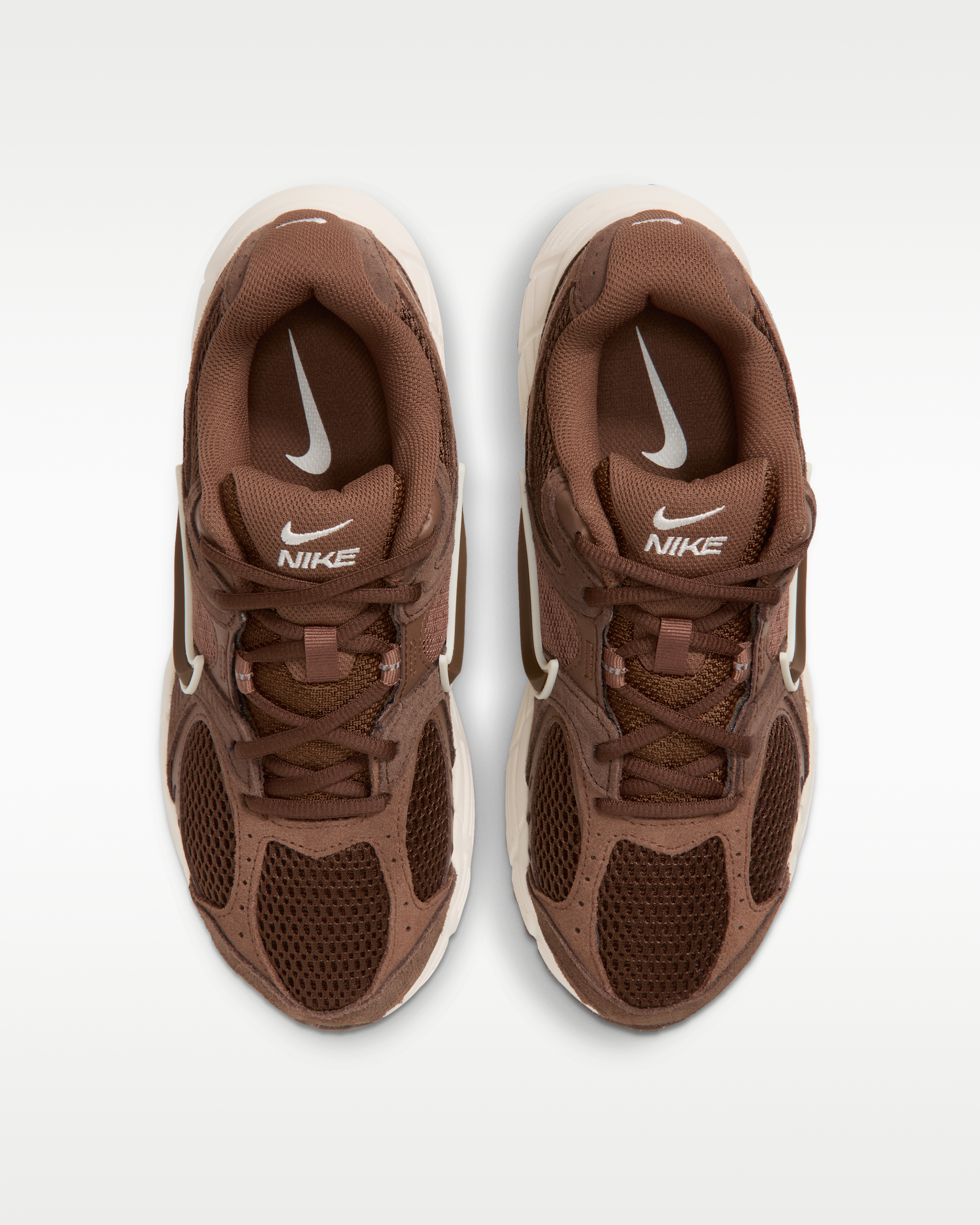 Nike V5 RNR Suede Women's Shoes - Cacao Wow/Infinite Sable/Soft Pearl/Cacao Wow - View 4