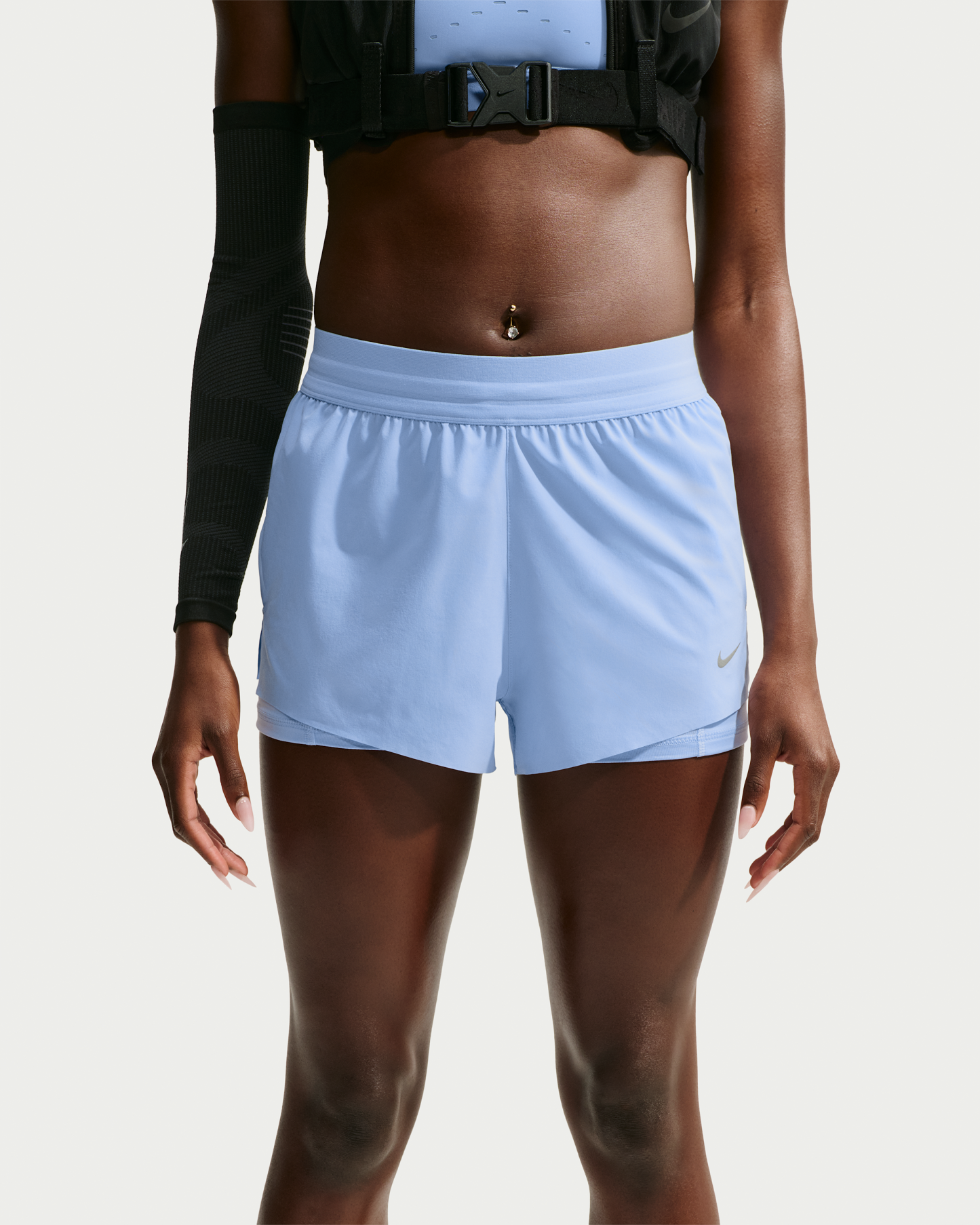 Nike Swift Women's Dri-FIT Mid-Rise 2-in-1 Running Shorts - Aluminium/Gridiron - View 2