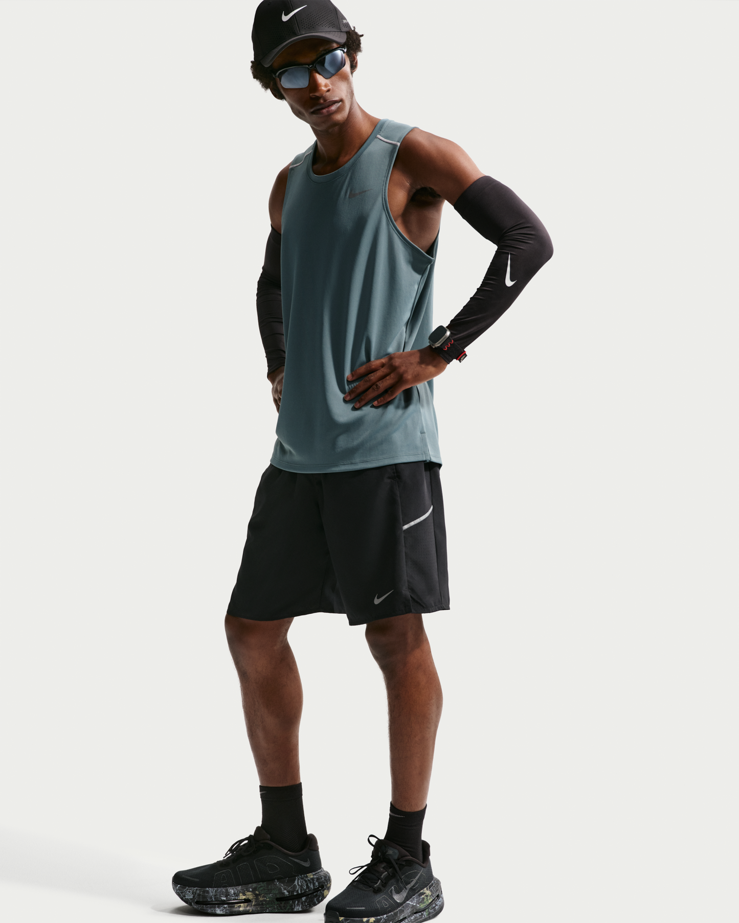 Nike Miler Men's Dri-FIT 23cm (approx.) Unlined Running Shorts - Black/Black - View 4