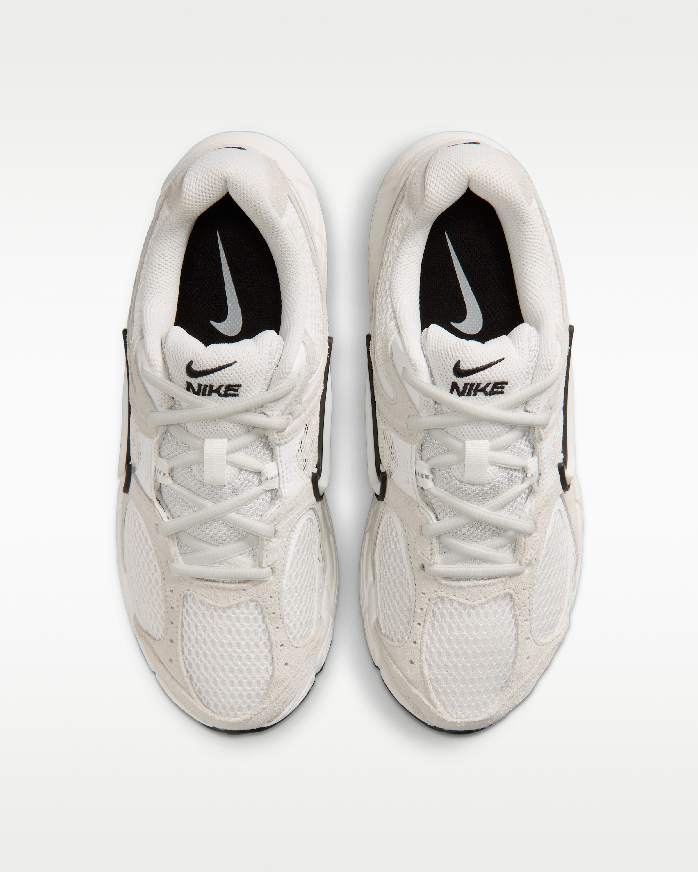 Nike V5 RNR Suede Women's Shoes - Summit White/Photon Dust/Summit White - View 4