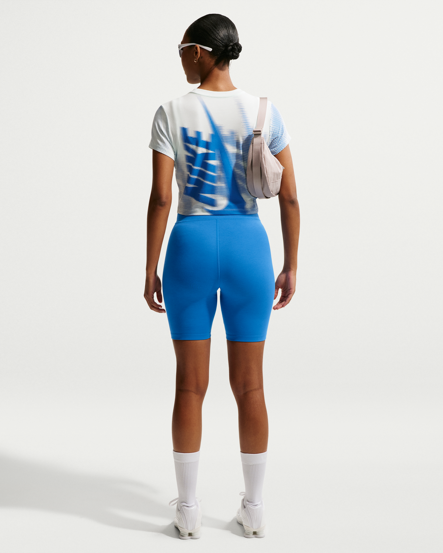 Nike Sportswear Classic Women's High-Waisted 20.5cm (approx.) Biker Shorts - Light Photo Blue/Sail - View 5