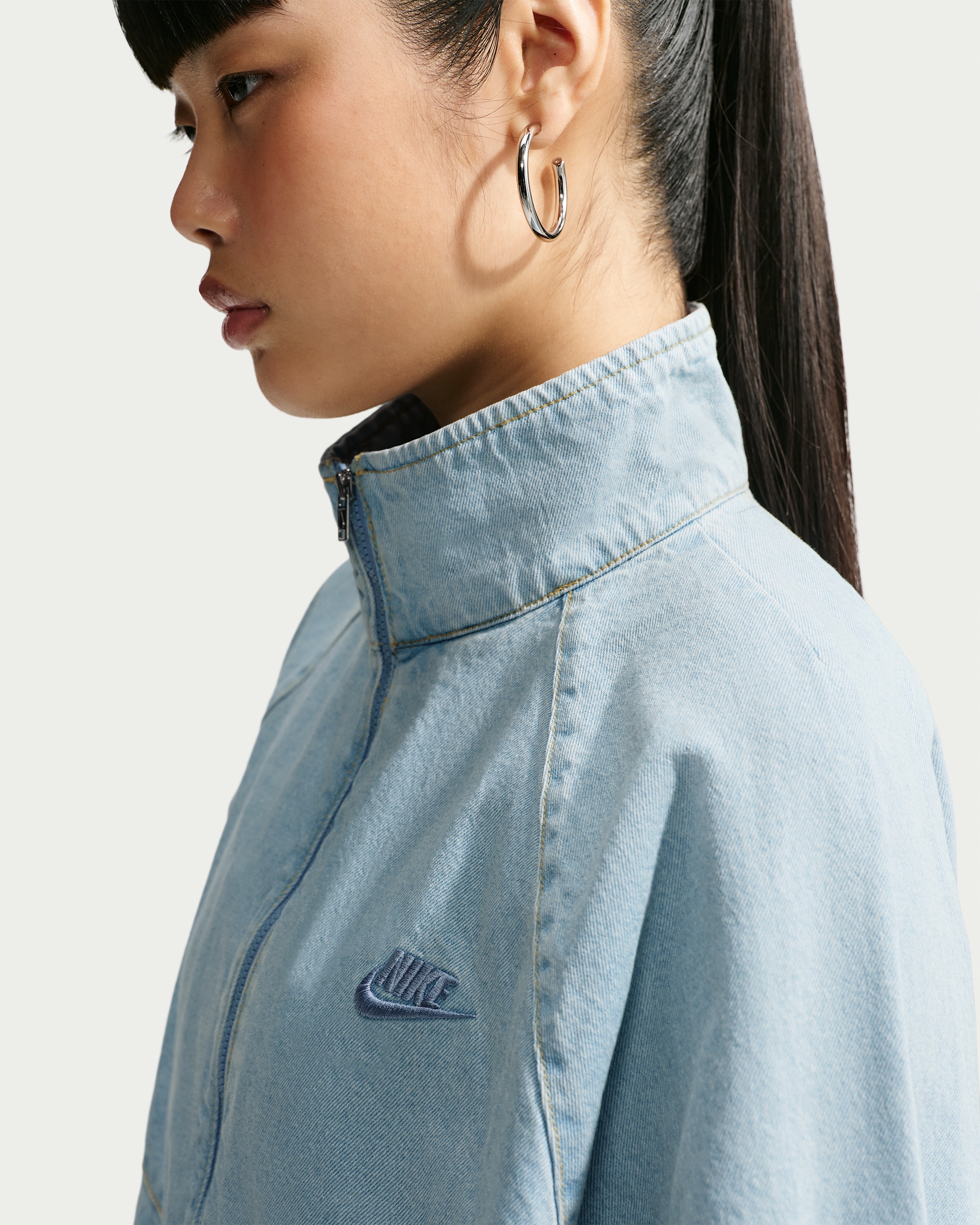 Nike Windrunner Women's Oversized Denim Jacket - Light Armoury Blue/Work Blue - View 3