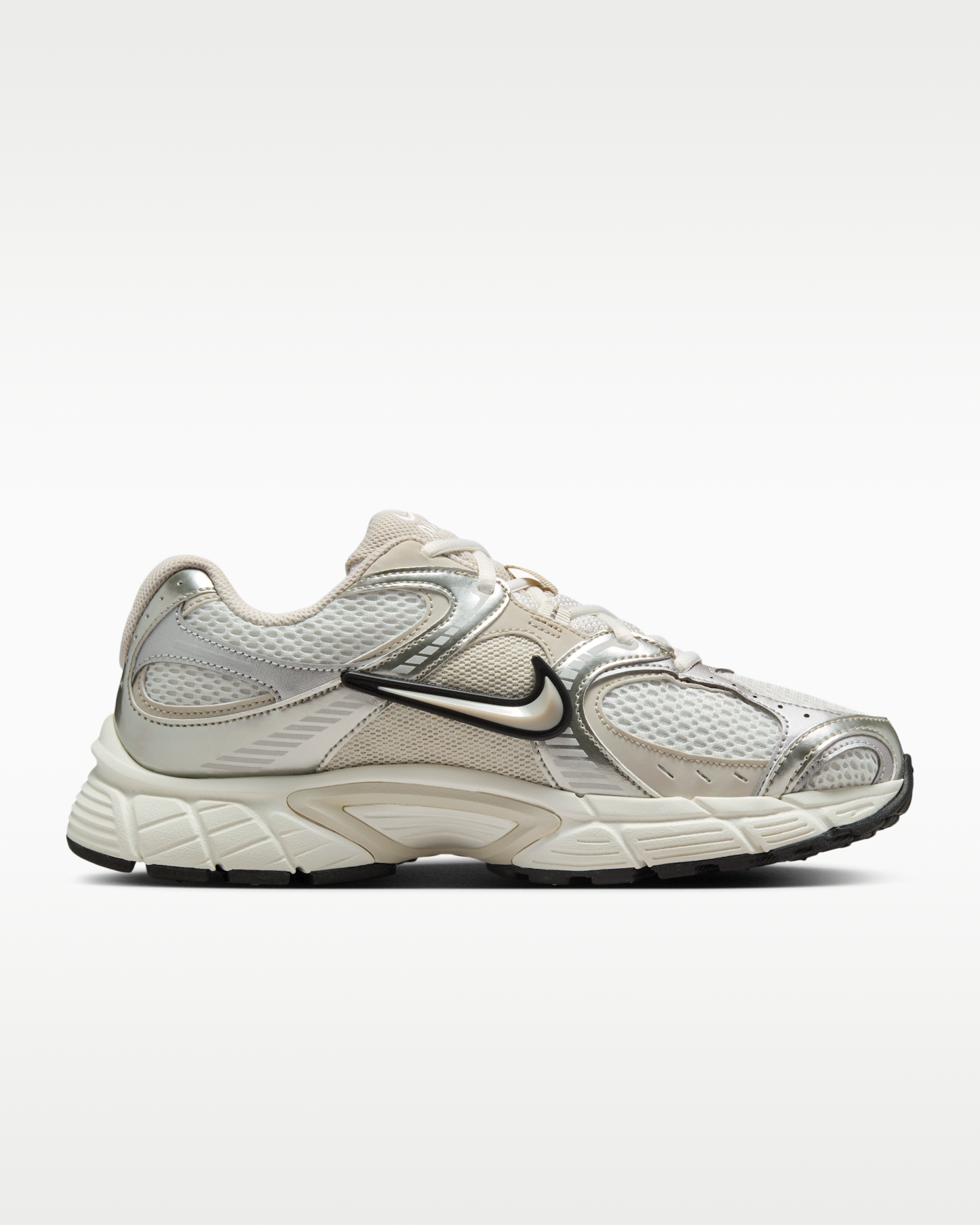 Nike V5 RNR Women's Shoes with Reflective Design Accents - Summit White/Sail/Black/Light Orewood Brown - View 3