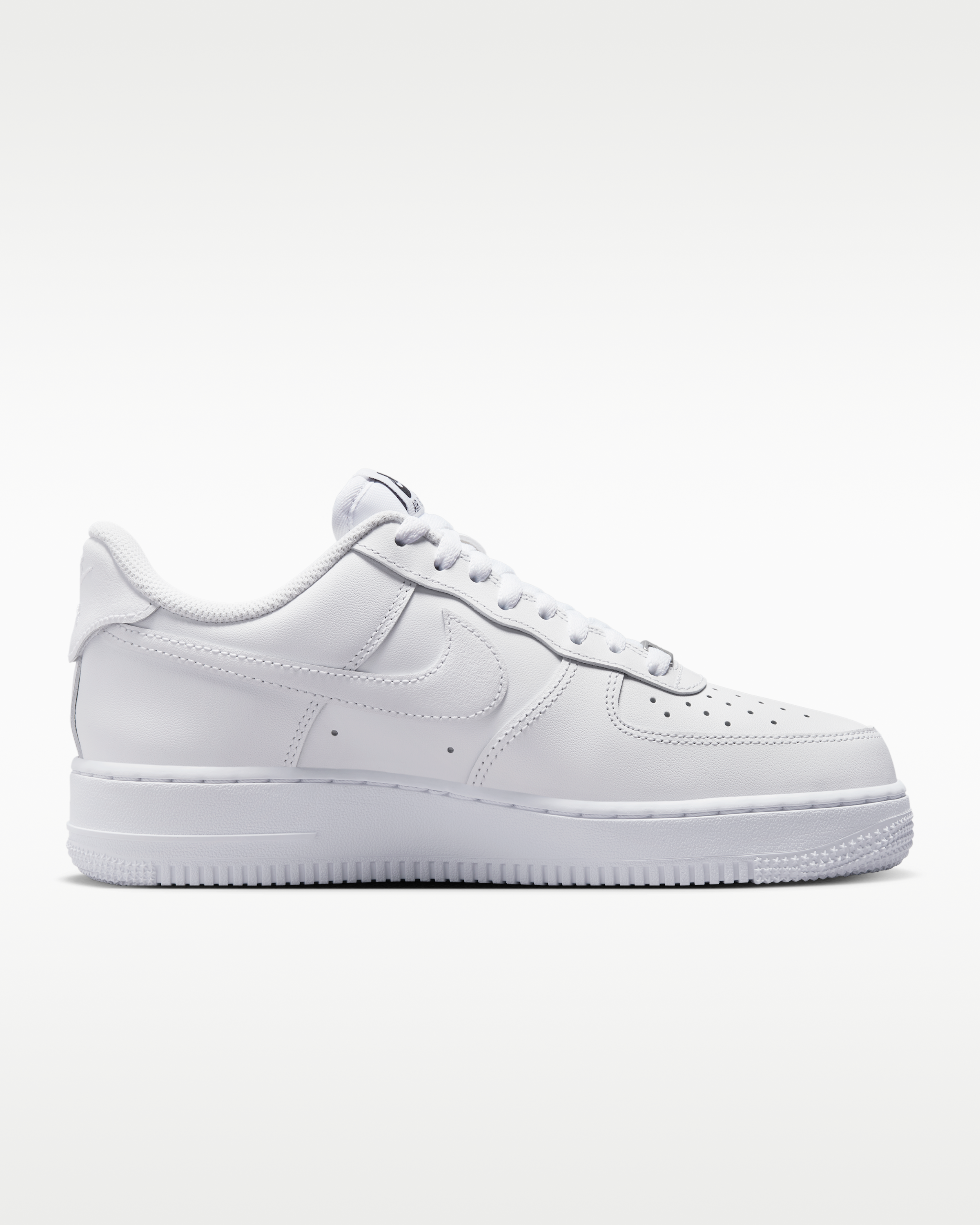 Nike Air Force 1 '07 EasyOn Women's Shoes - White/White/White - View 3